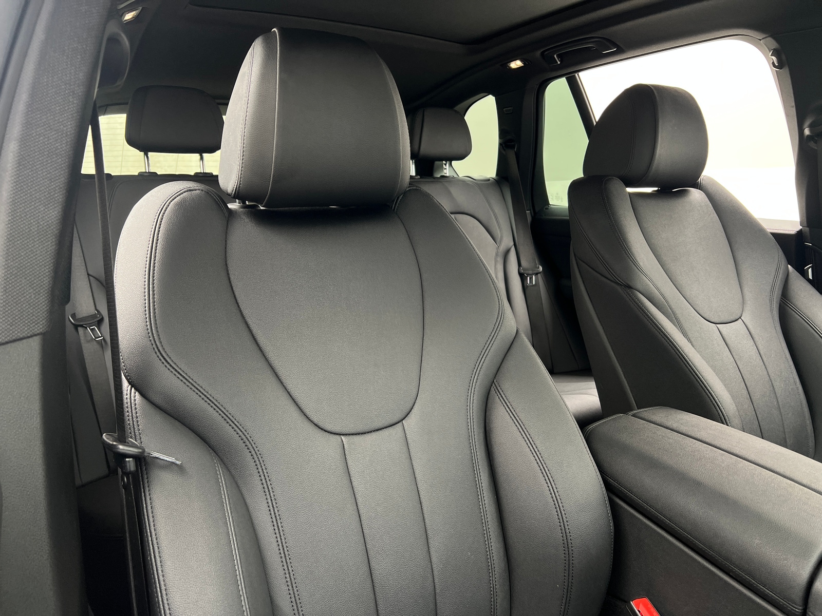 Thumbnail: 2021 BMW X5 - 2