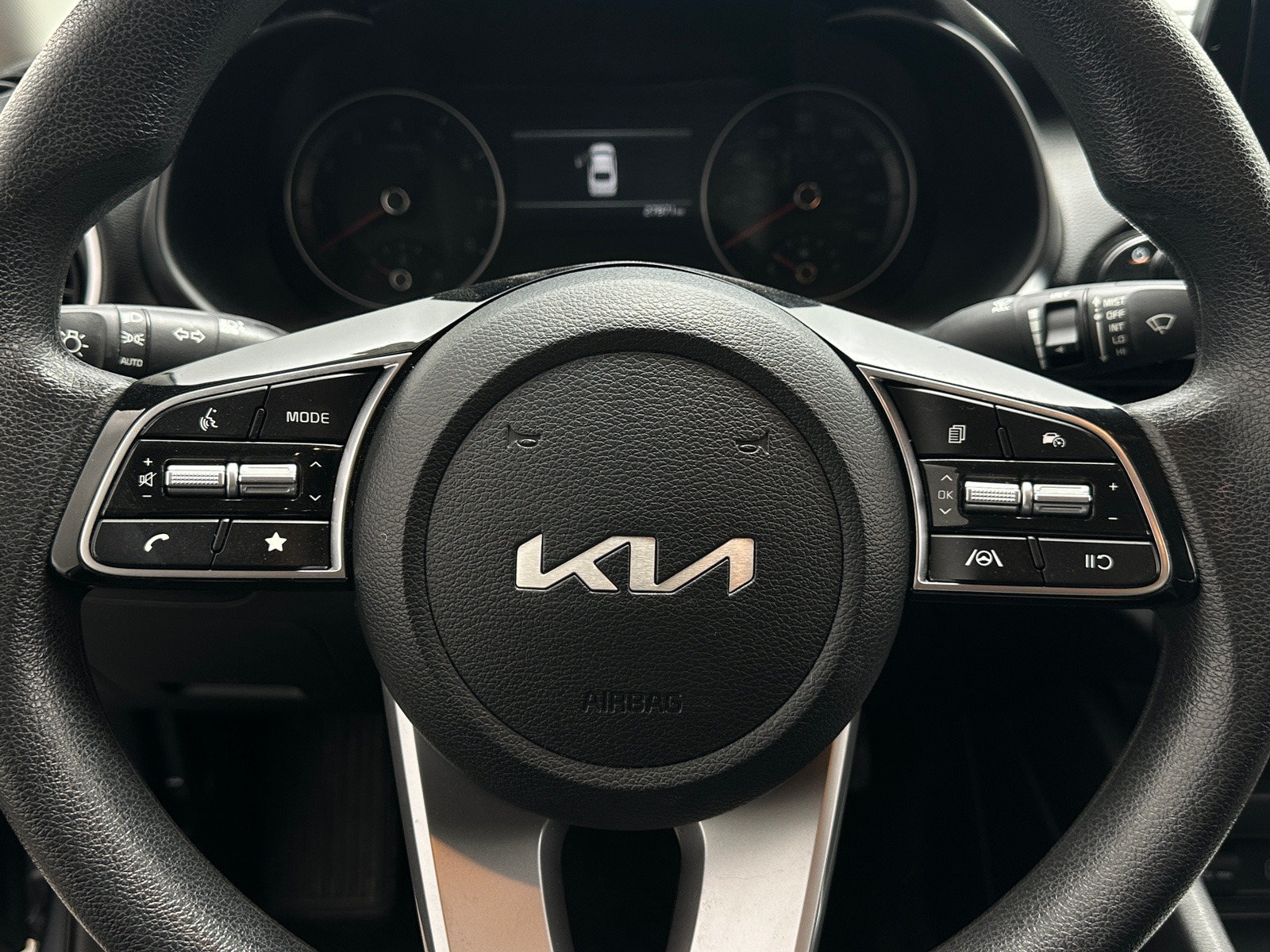 Thumbnail: 2024 Kia Forte - 5