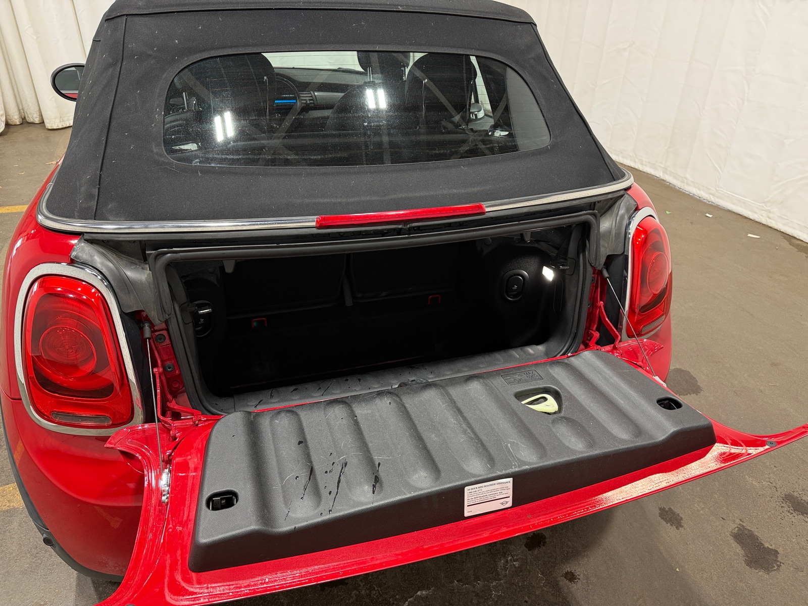 Thumbnail: 2019 MINI Cooper Convertible - 7