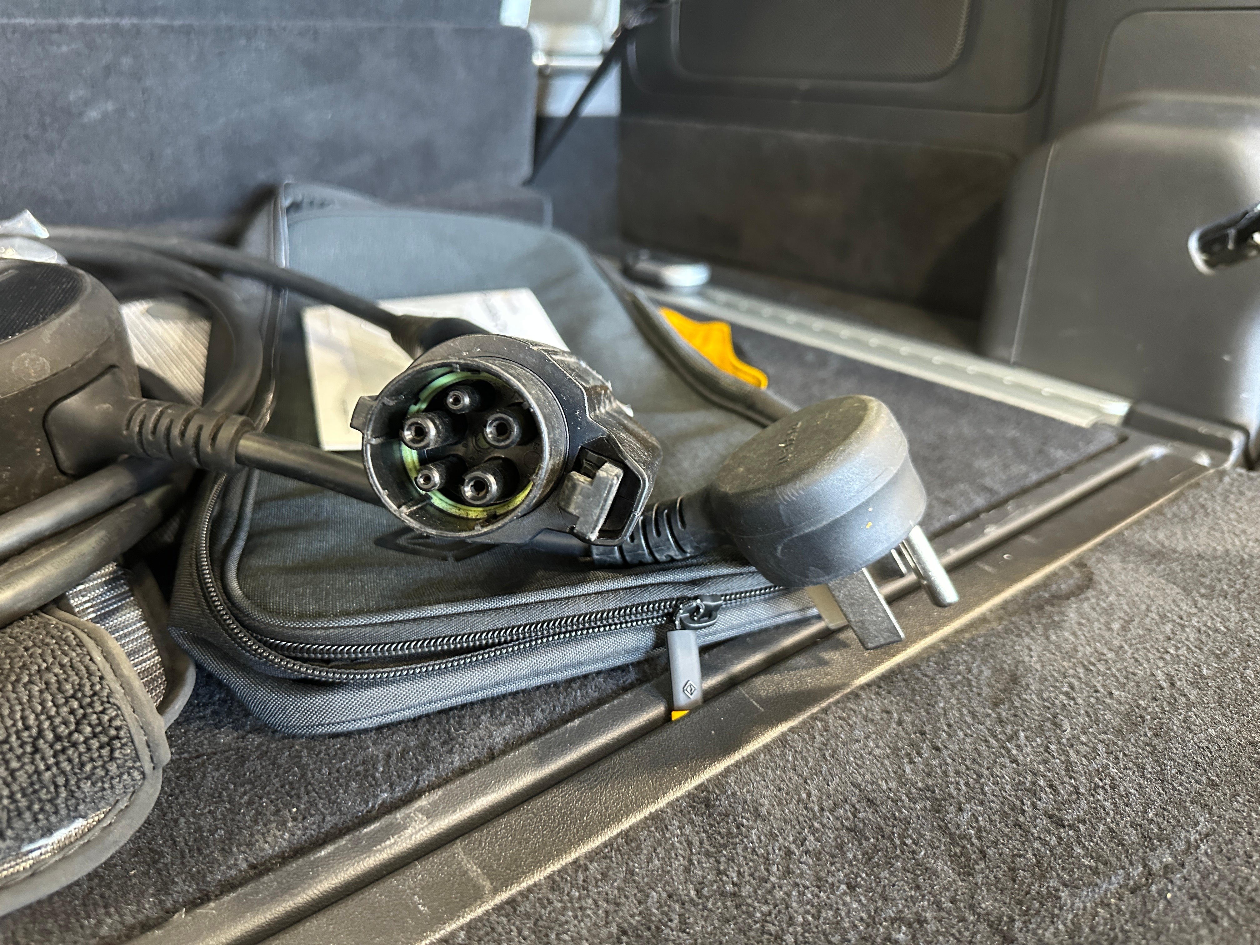 Used 2023 Rivian R1S Adventure with VIN 7PDSGABA3PN024976 for sale in Oak Creek, WI