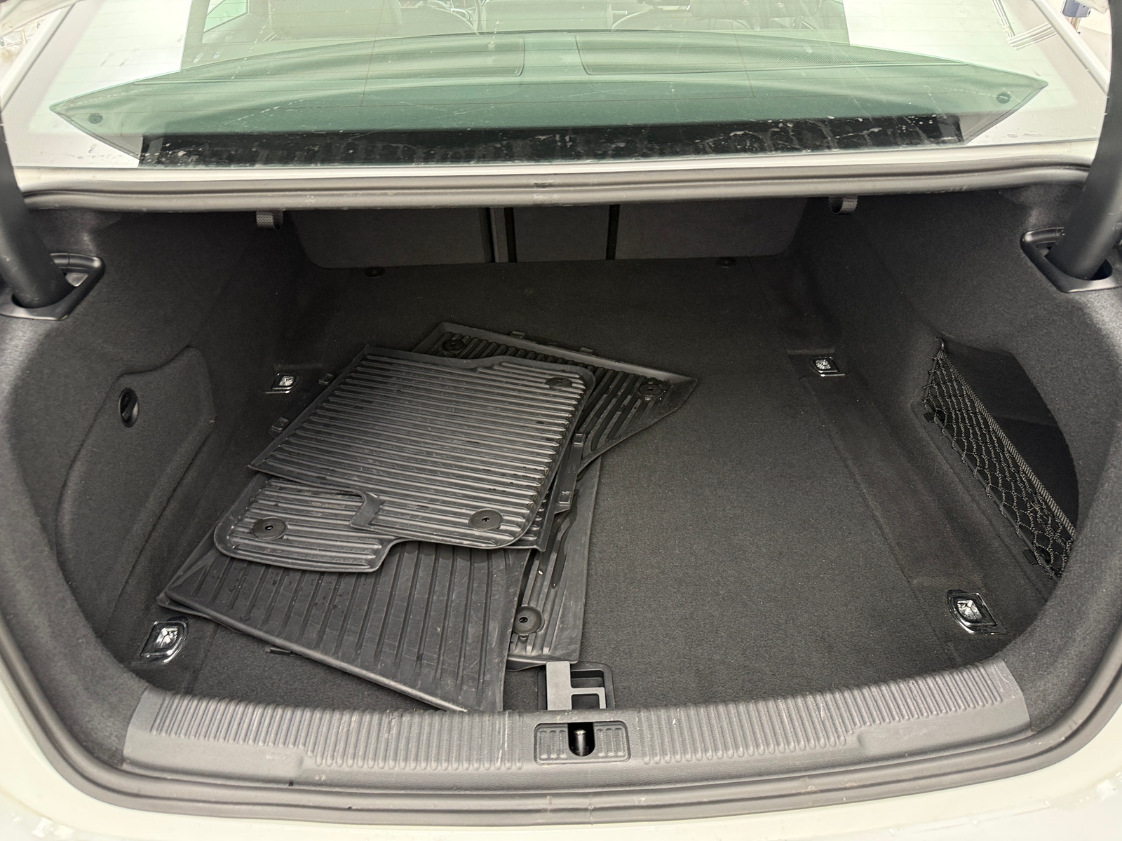 Thumbnail: 2018 Audi A6 - 6