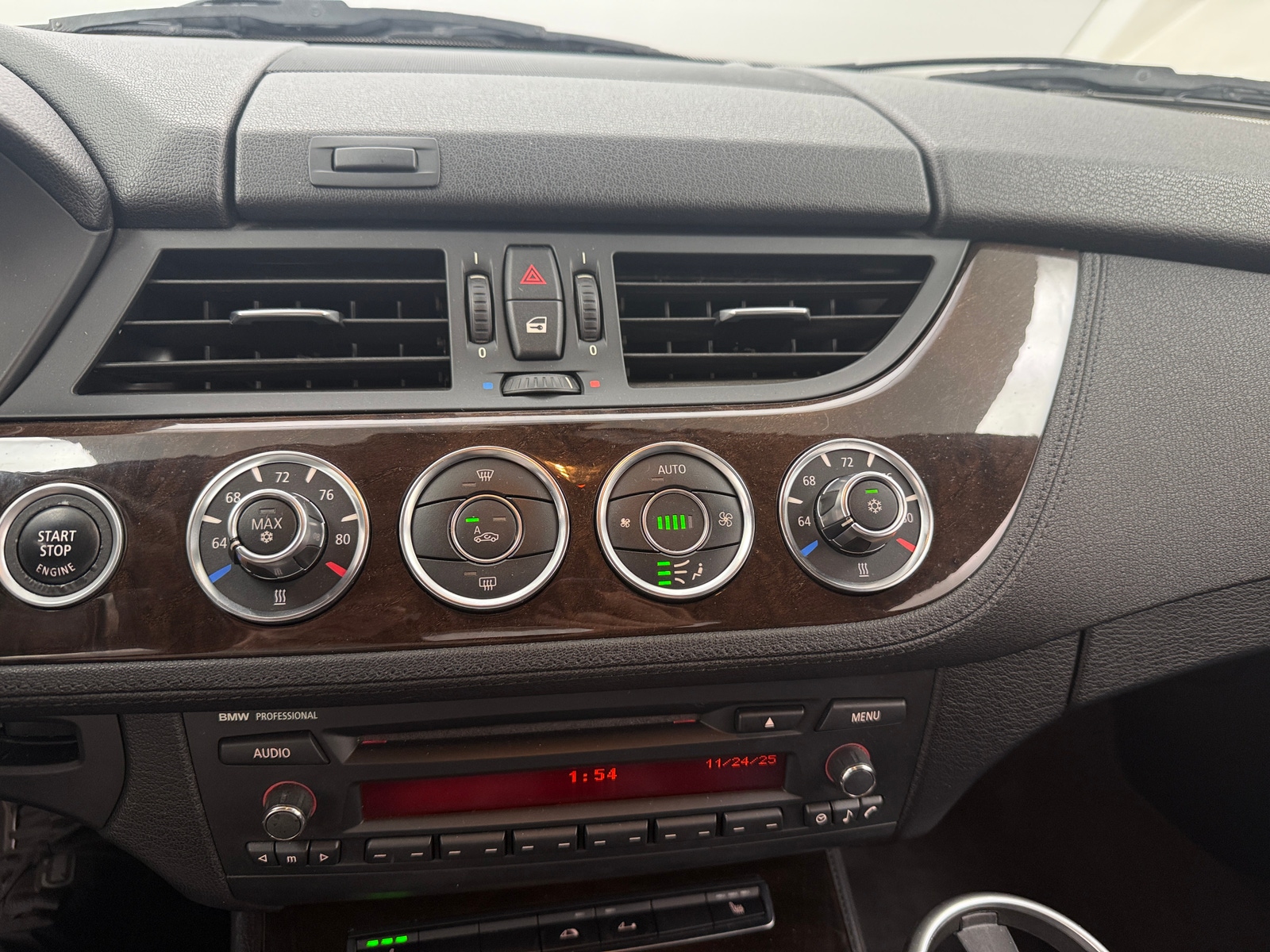 Thumbnail: 2011 BMW Z4 - 3