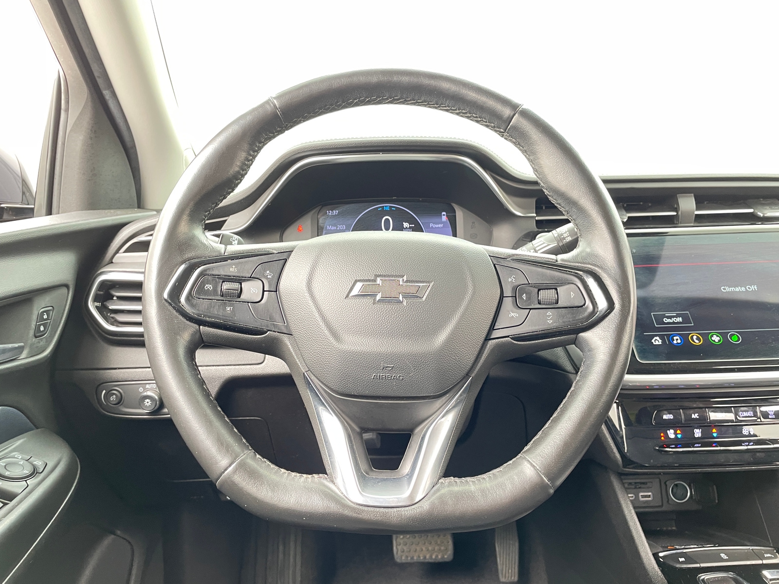 Thumbnail: 2023 Chevrolet Bolt EUV - 5