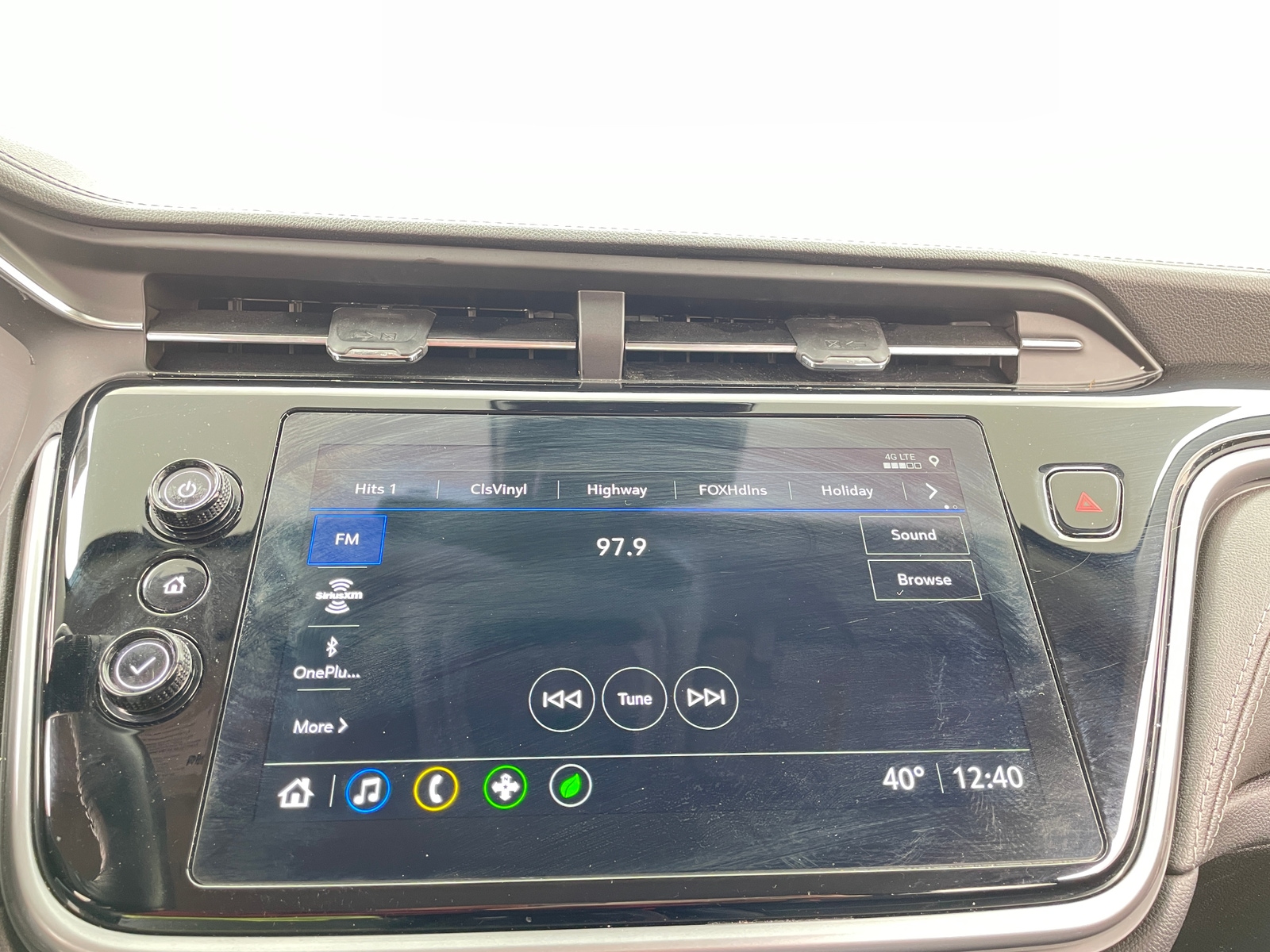 Thumbnail: 2023 Chevrolet Bolt EUV - 4