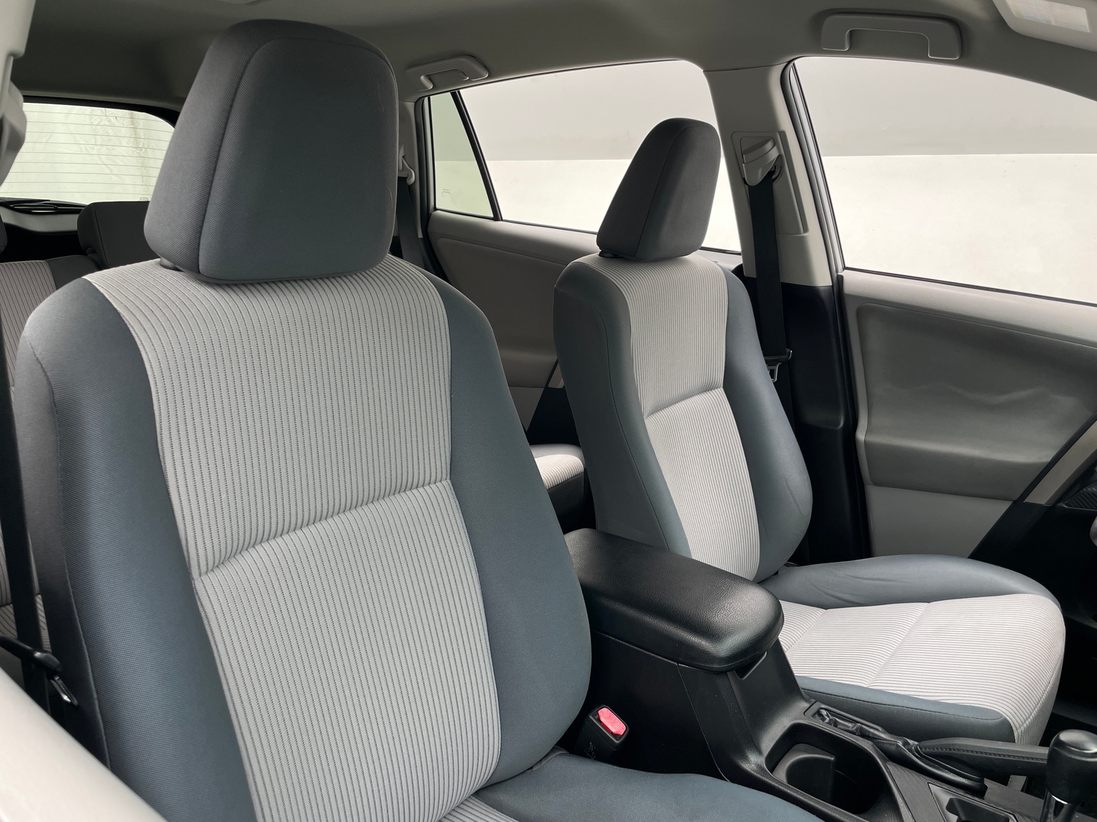 Thumbnail: 2013 Toyota RAV4 - 2