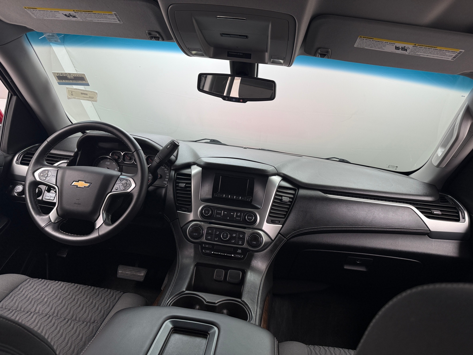Thumbnail: 2015 Chevrolet Suburban - 3