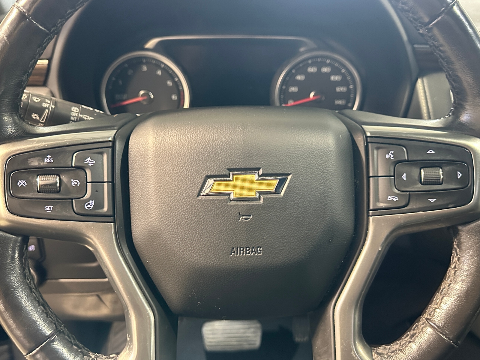 Thumbnail: 2021 Chevrolet Suburban - 4