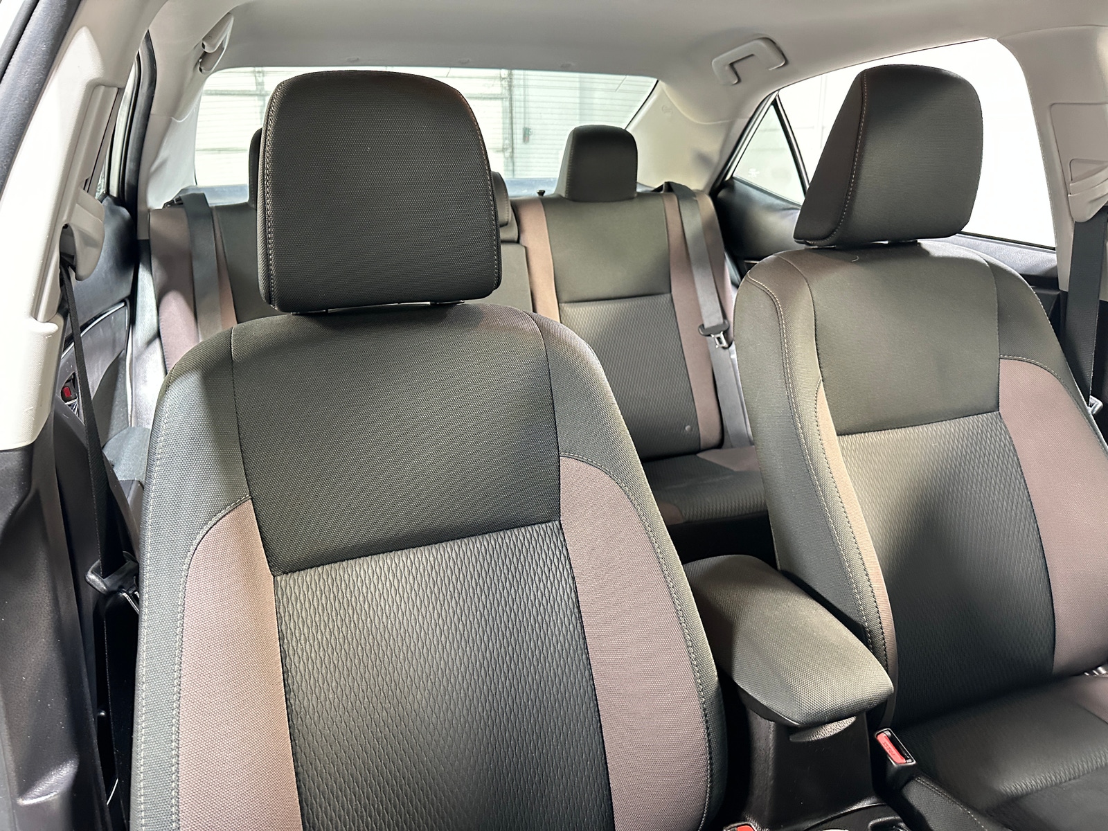 Thumbnail: 2017 Toyota Corolla - 2