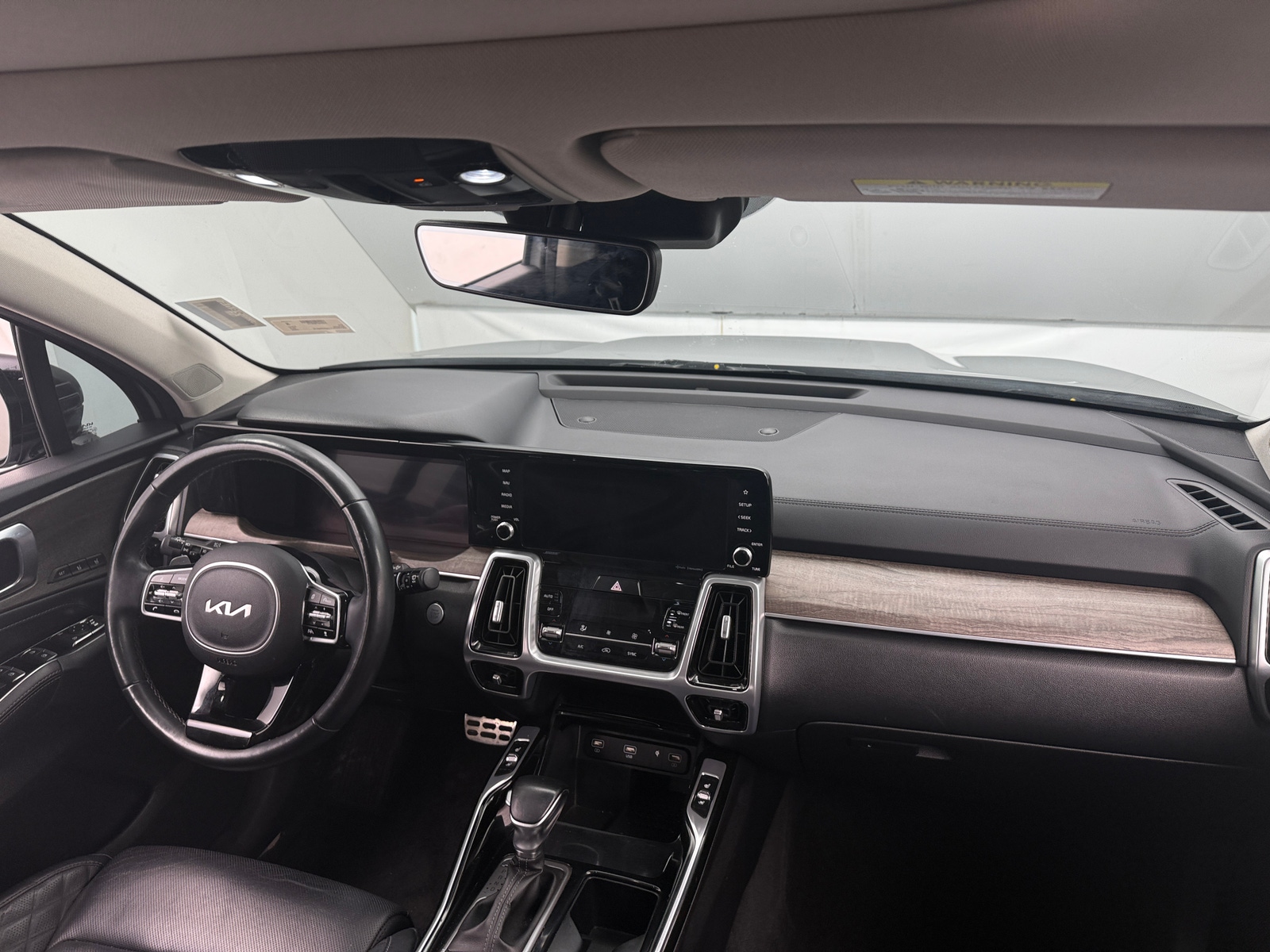 Thumbnail: 2022 Kia Sorento - 2