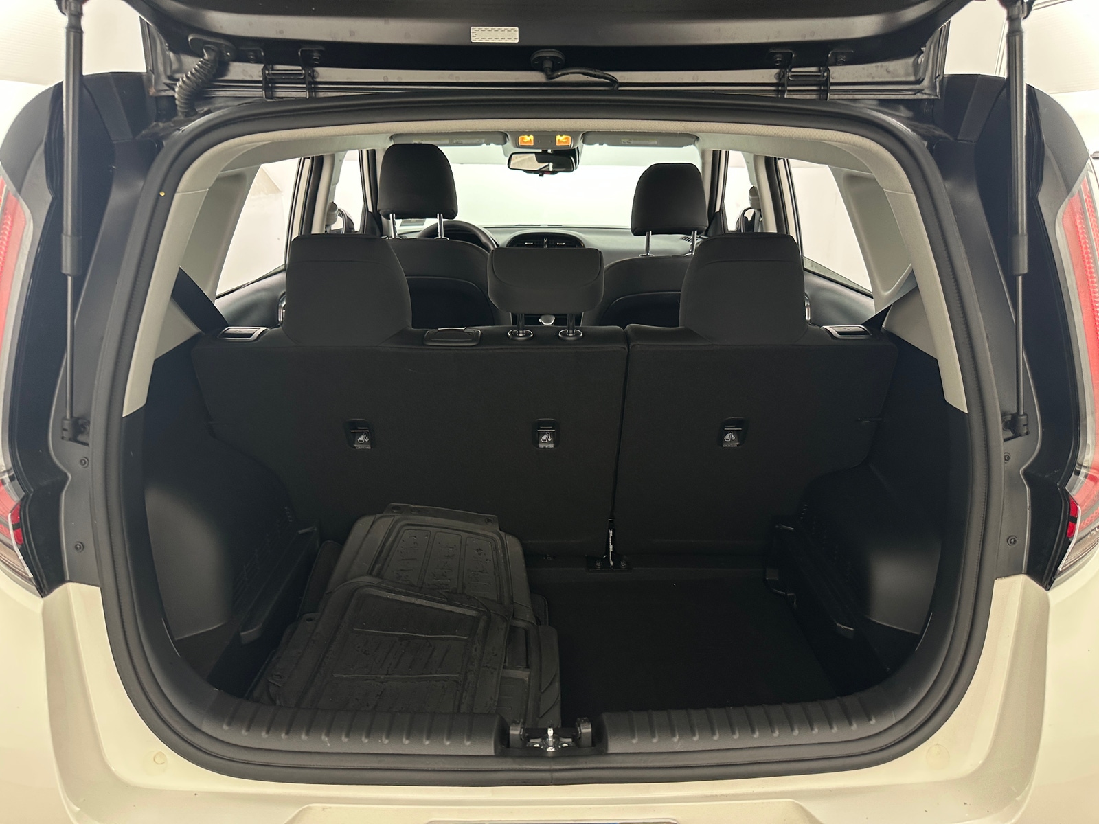 Thumbnail: 2024 Kia Soul - 7