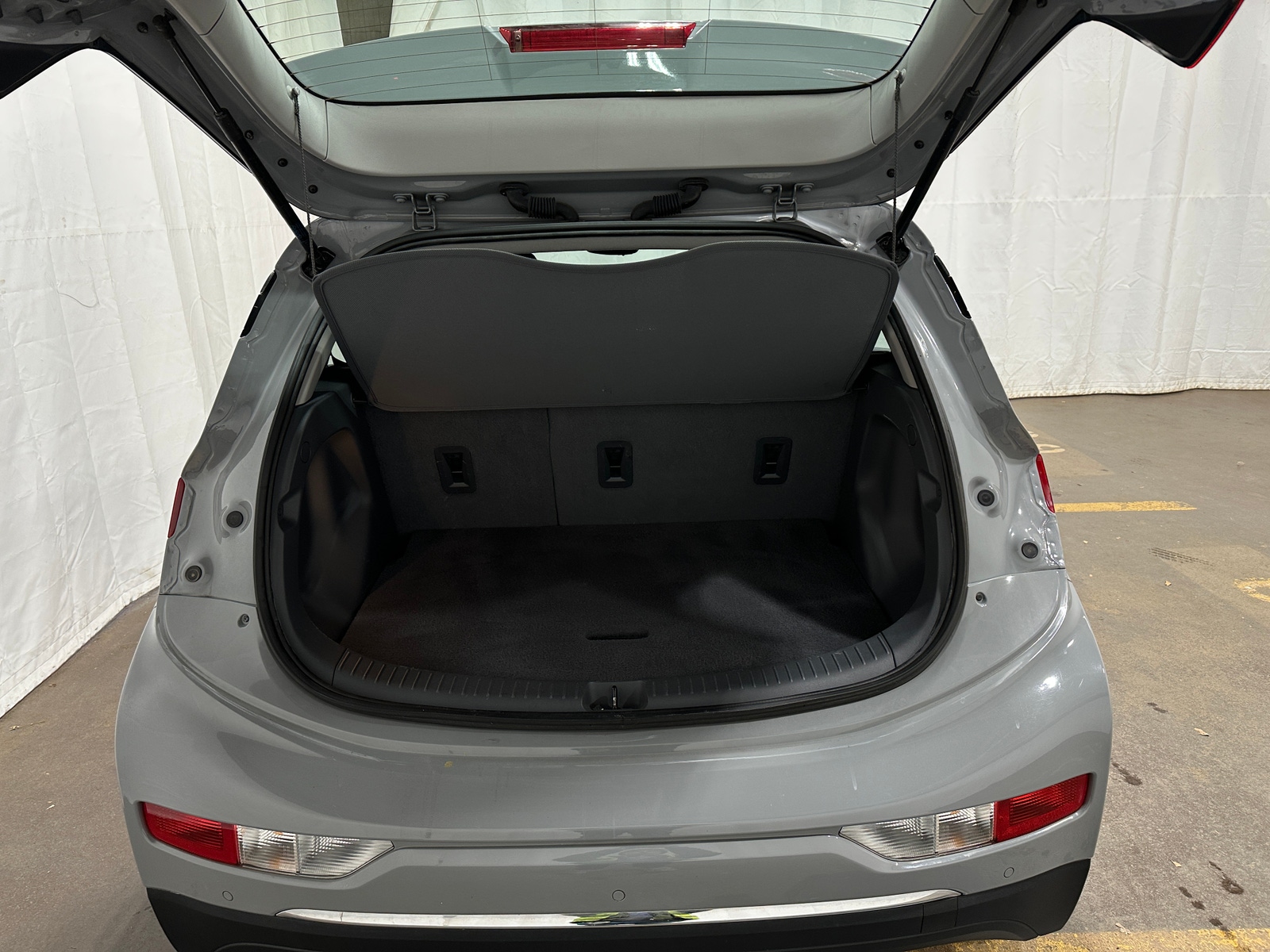 Thumbnail: 2021 Chevrolet Bolt EV - 6