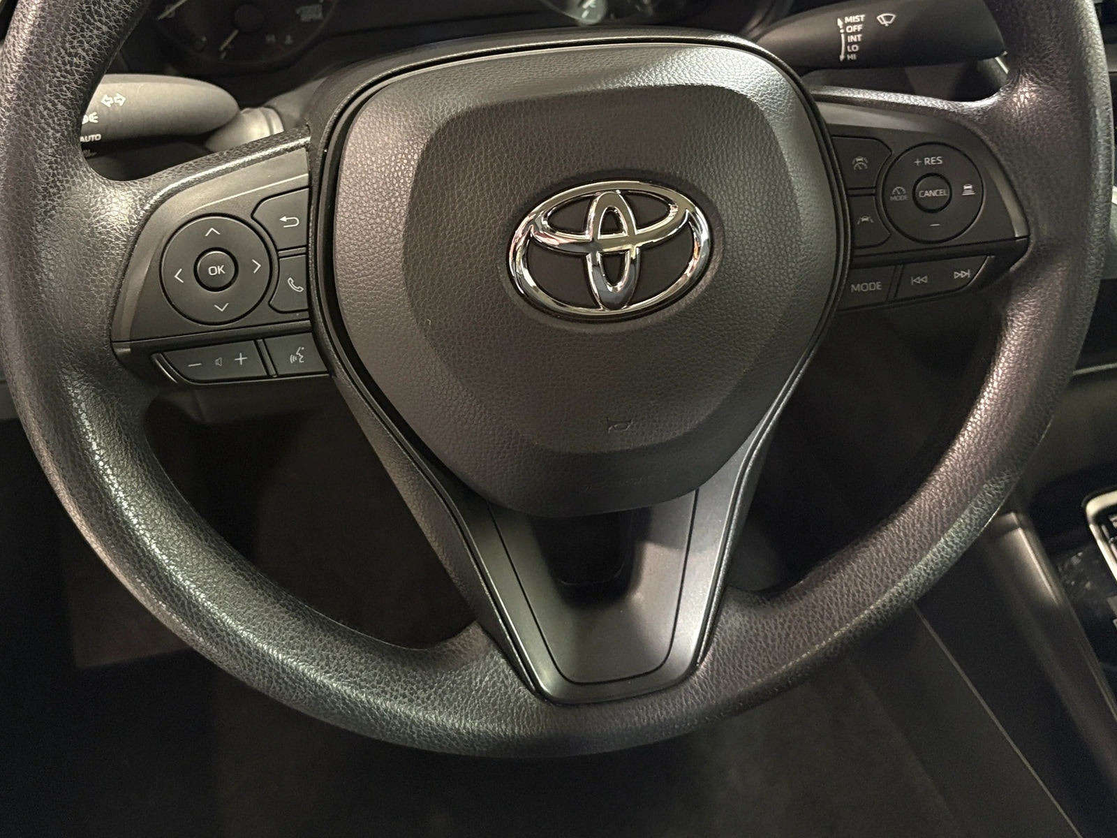 Thumbnail: 2025 Toyota Corolla - 5