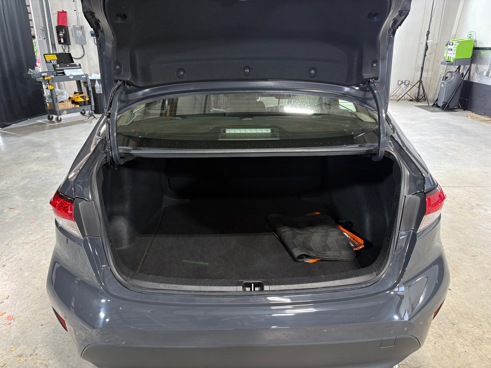 Thumbnail: 2025 Toyota Corolla - 7