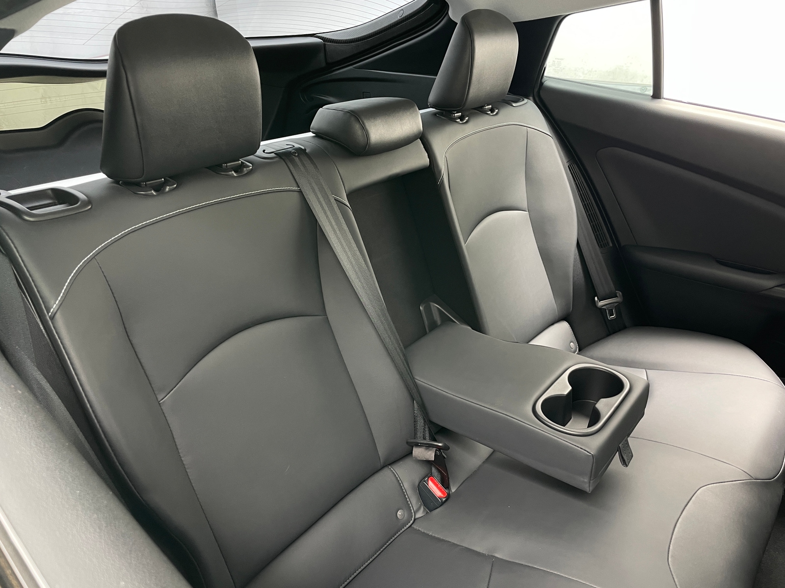 Thumbnail: 2020 Toyota Prius Prime - 6