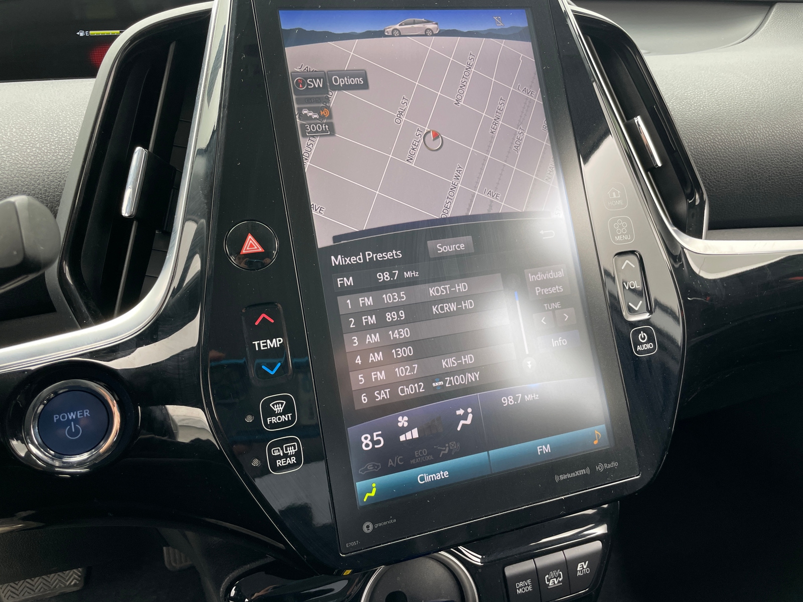 Thumbnail: 2020 Toyota Prius Prime - 4