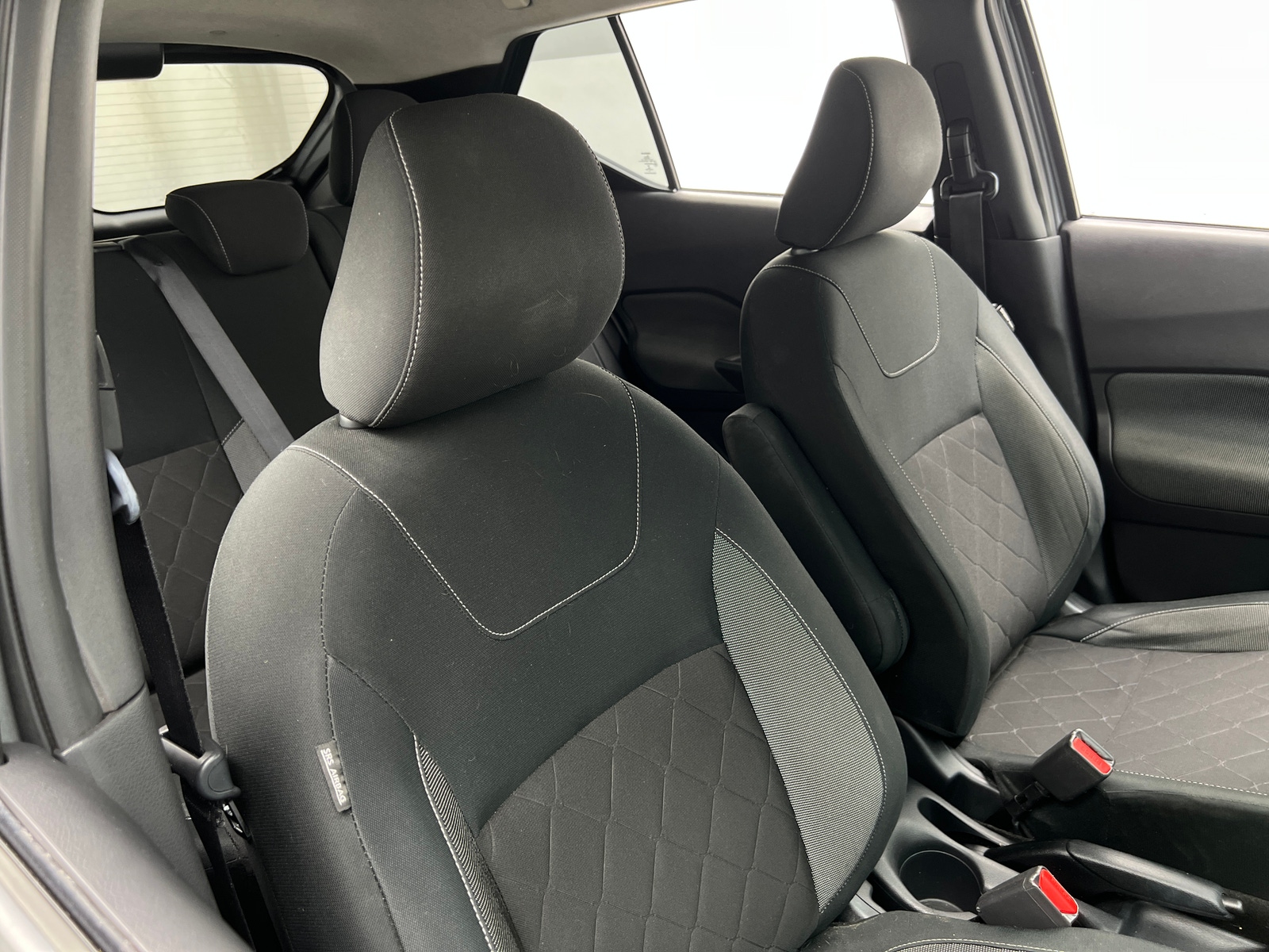 Thumbnail: 2020 Nissan Kicks - 2