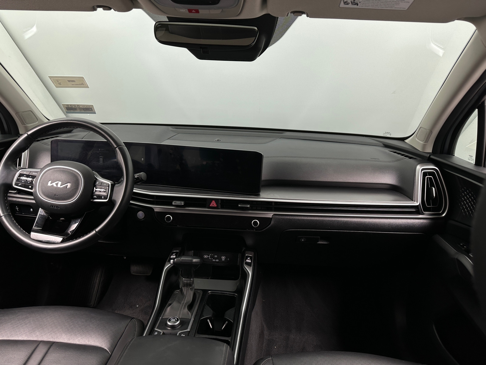 Thumbnail: 2024 Kia Sorento - 2