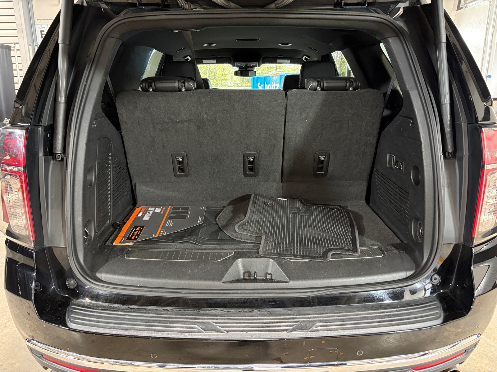 Thumbnail: 2024 Chevrolet Tahoe - 6