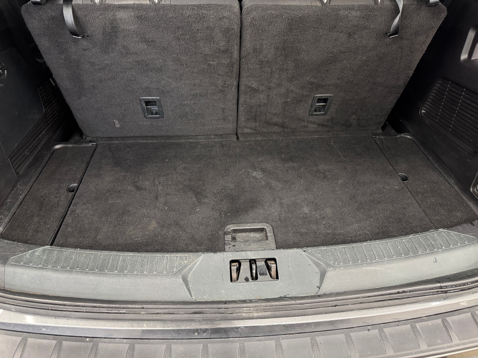 Thumbnail: 2020 Ford Explorer - 7