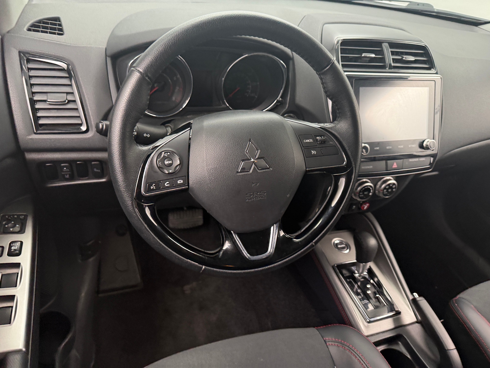 Thumbnail: 2024 Mitsubishi Outlander Sport - 4