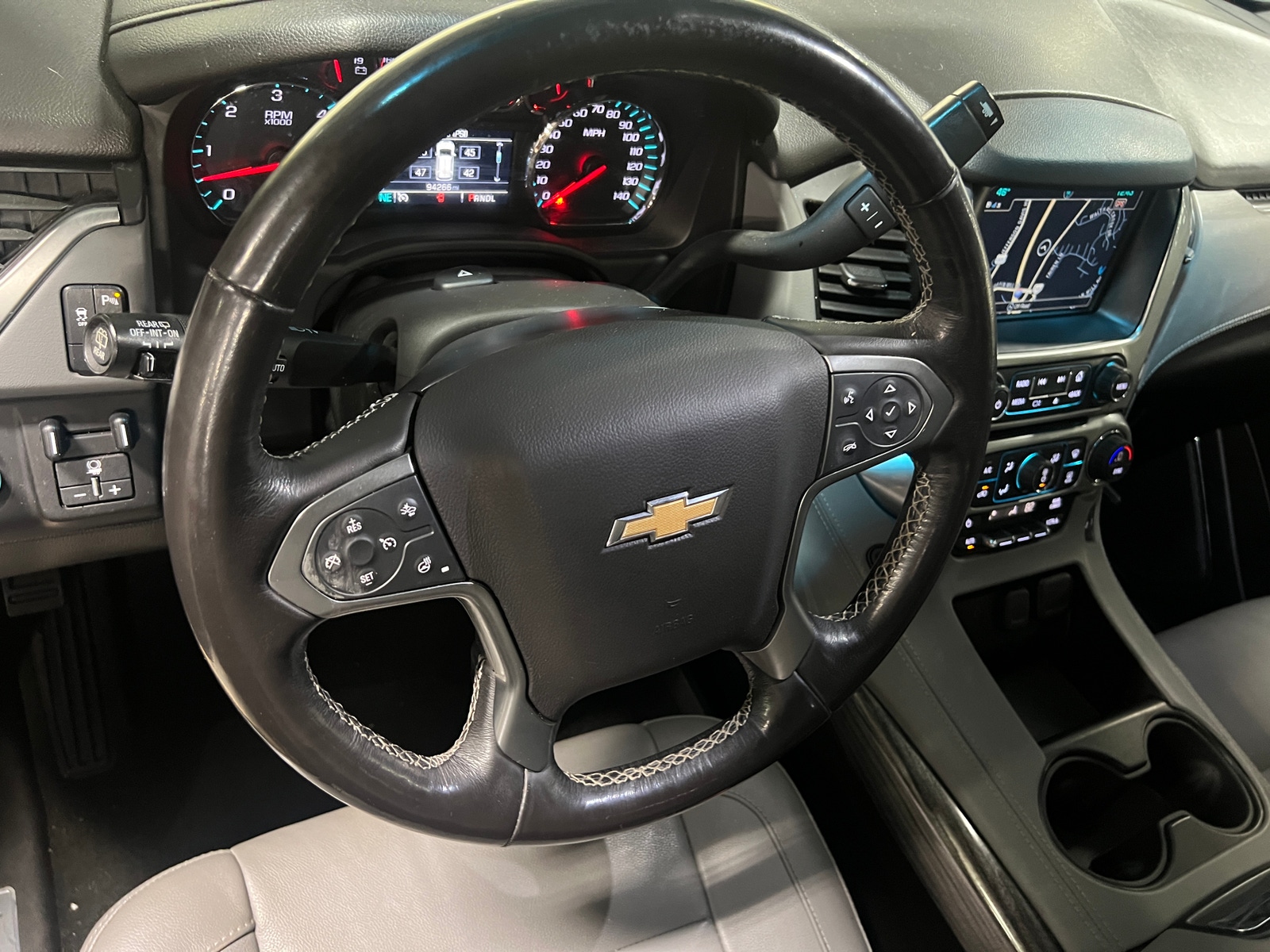 Thumbnail: 2018 Chevrolet Tahoe - 4