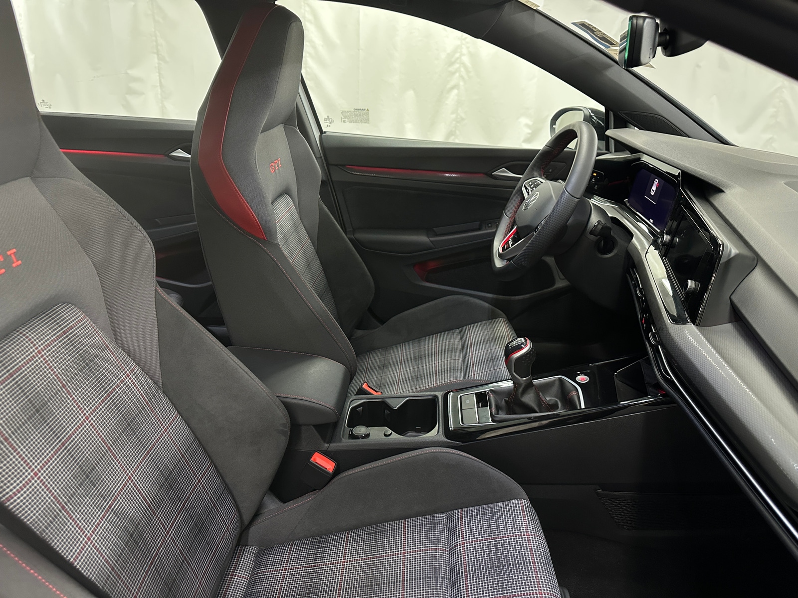 Thumbnail: 2024 Volkswagen Golf - 2