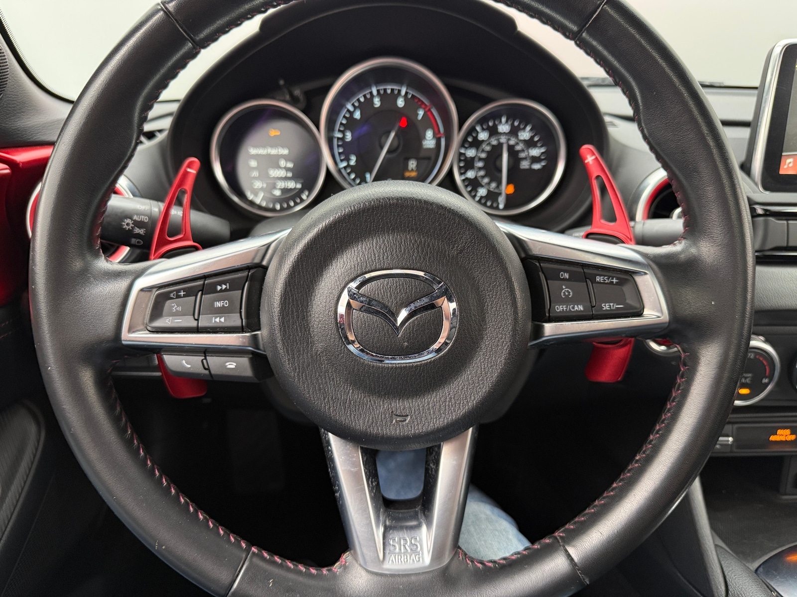 Thumbnail: 2017 Mazda MX-5 Miata - 4