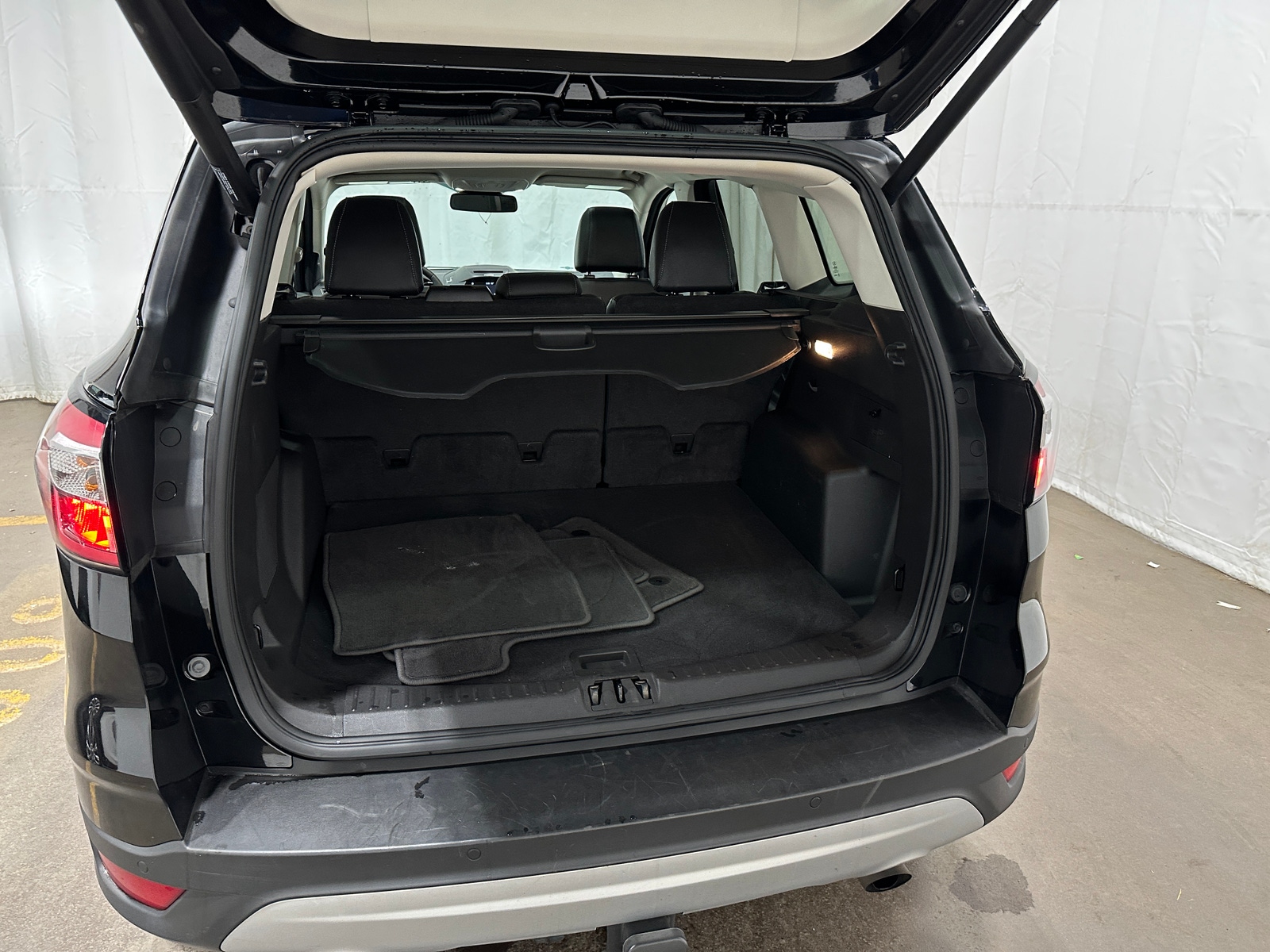 Thumbnail: 2017 Ford Escape - 6