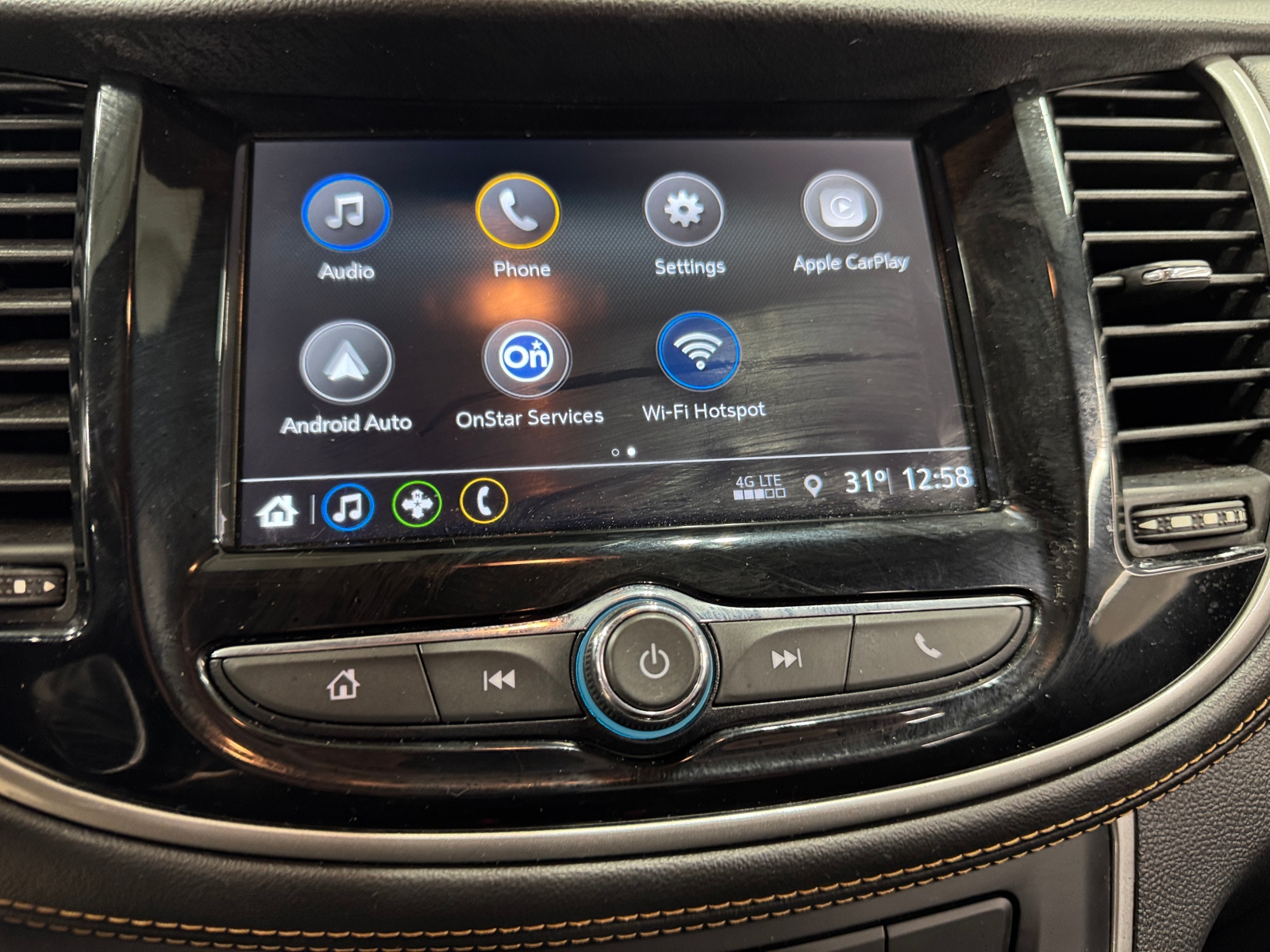 Thumbnail: 2018 Chevrolet Trax - 4