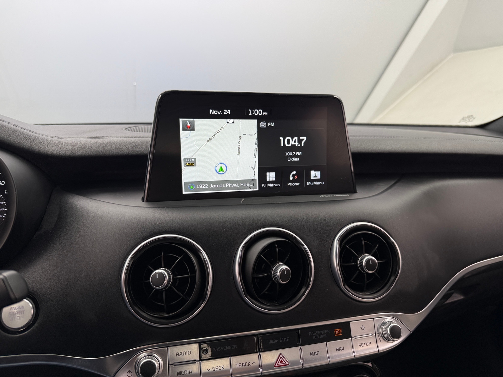 Thumbnail: 2018 Kia Stinger - 3