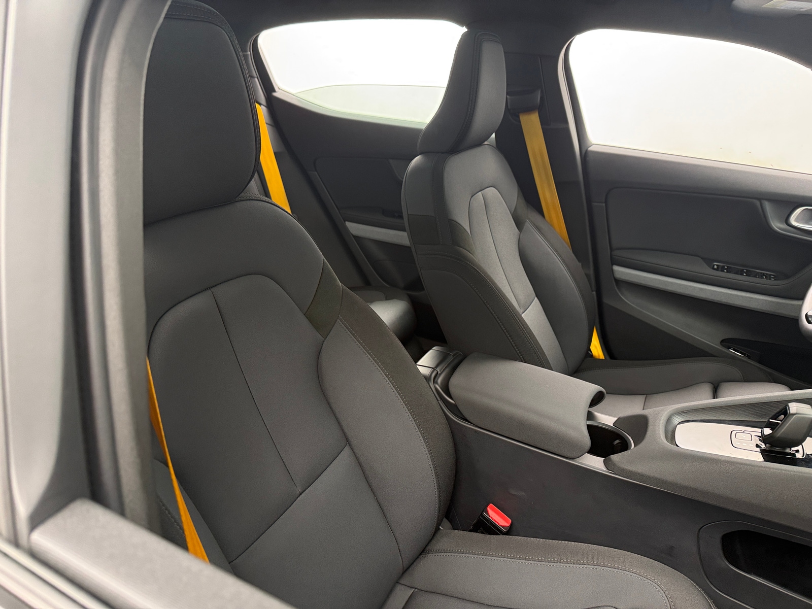 Thumbnail: 2022 Polestar 2 - 2