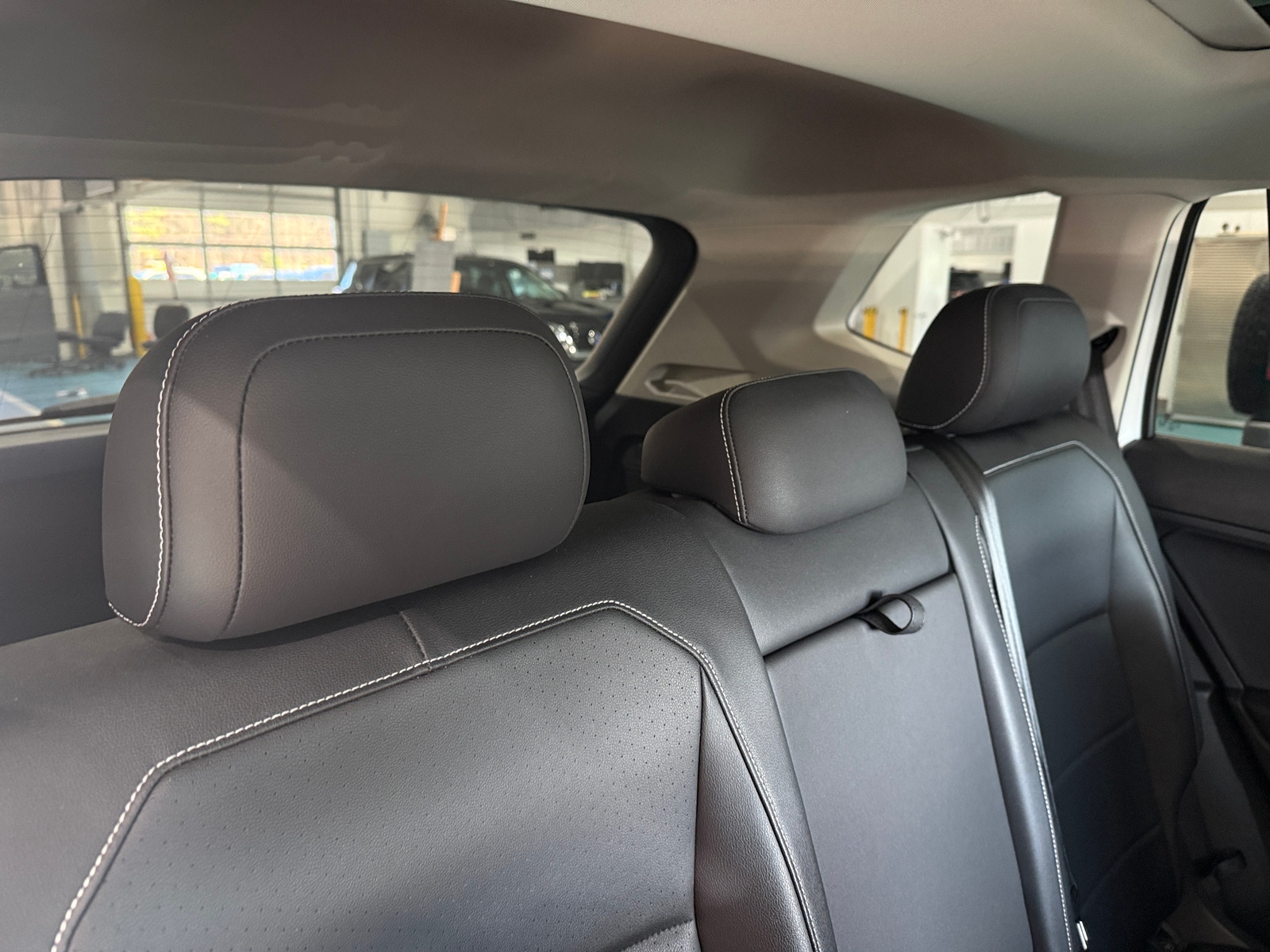 Thumbnail: 2021 Volkswagen Tiguan - 5