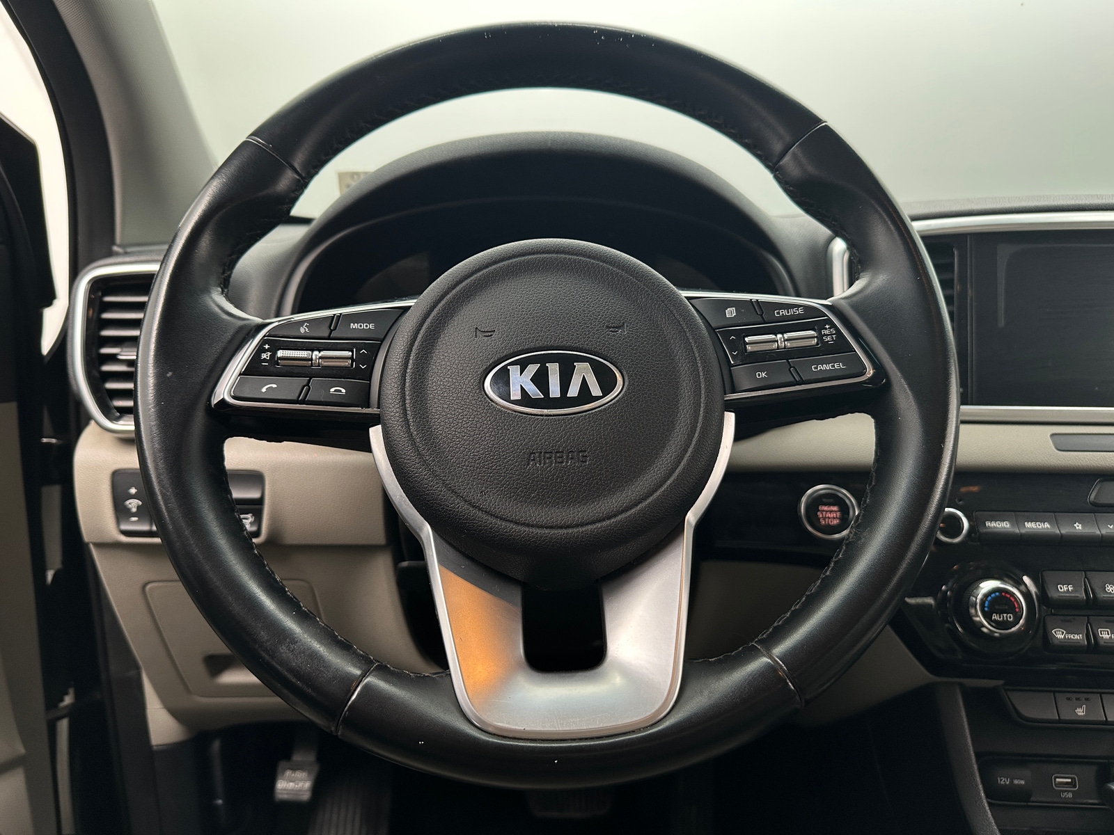 Thumbnail: 2020 Kia Sportage - 4