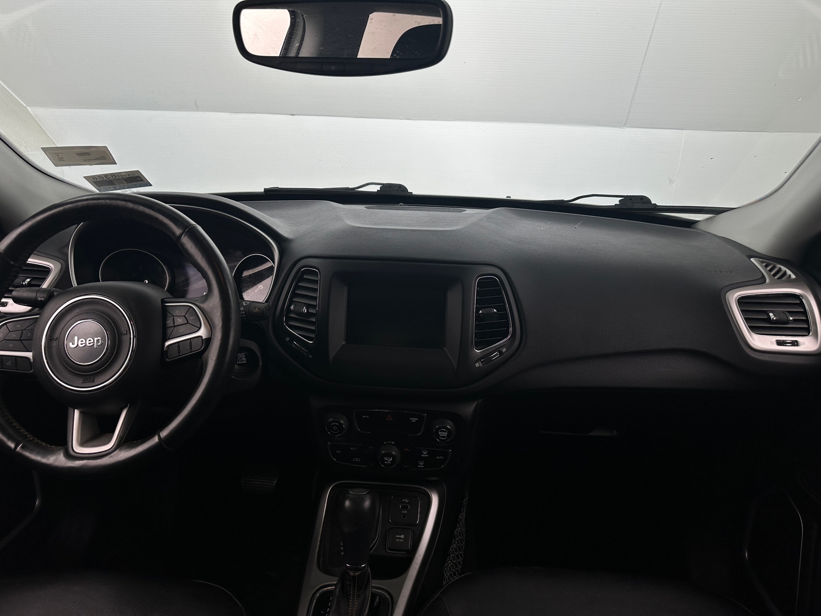 Thumbnail: 2018 Jeep Compass - 3