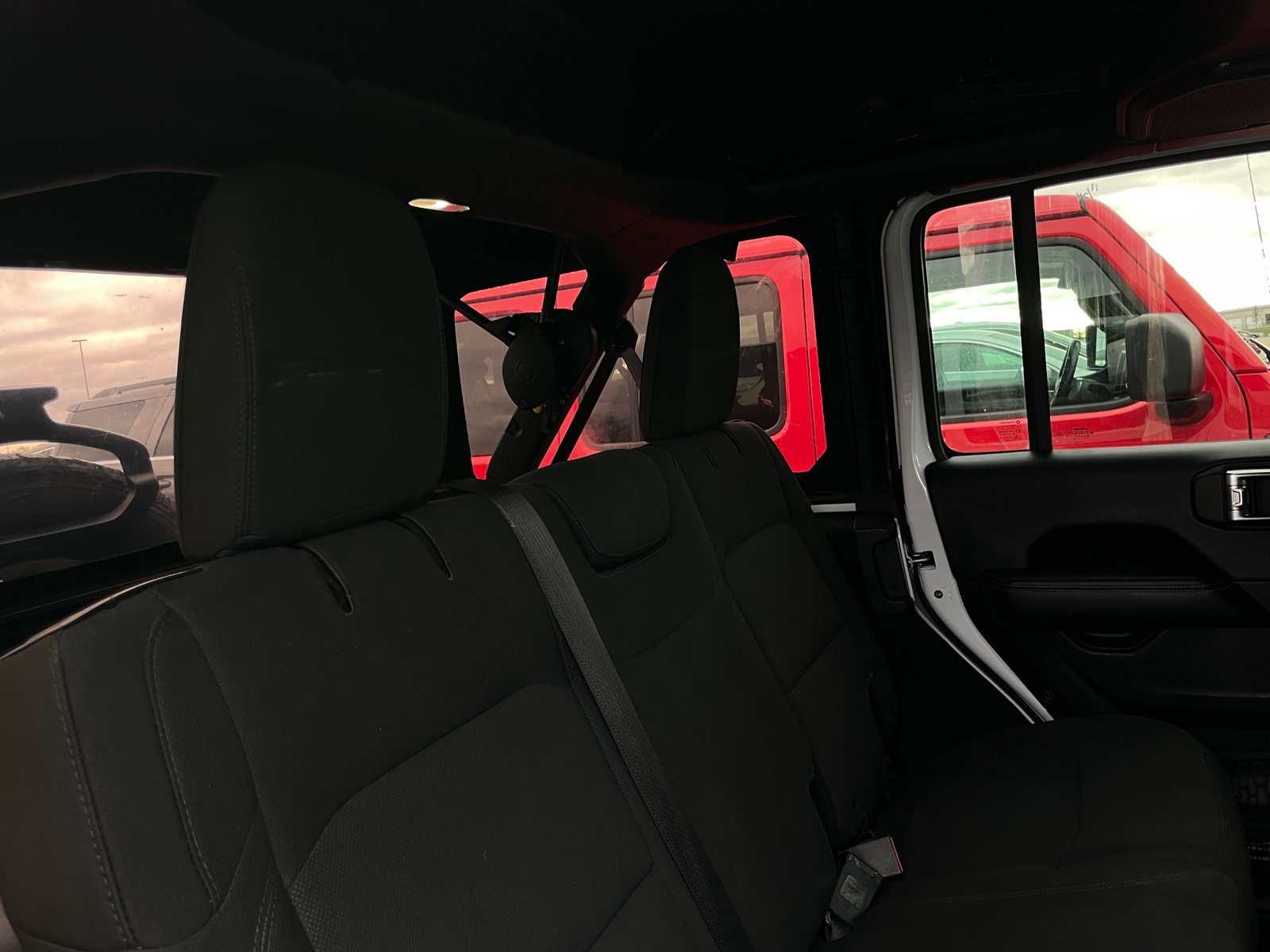 Thumbnail: 2018 Jeep Wrangler - 6