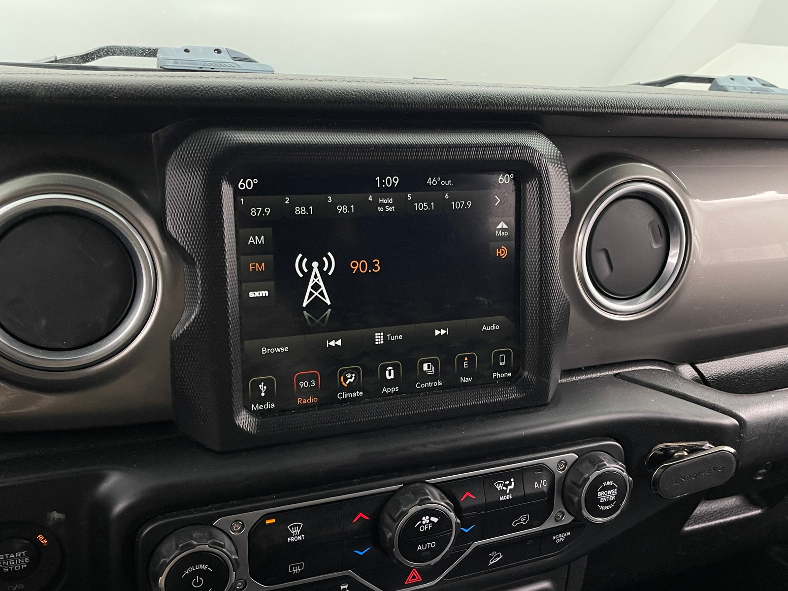 Thumbnail: 2018 Jeep Wrangler - 4