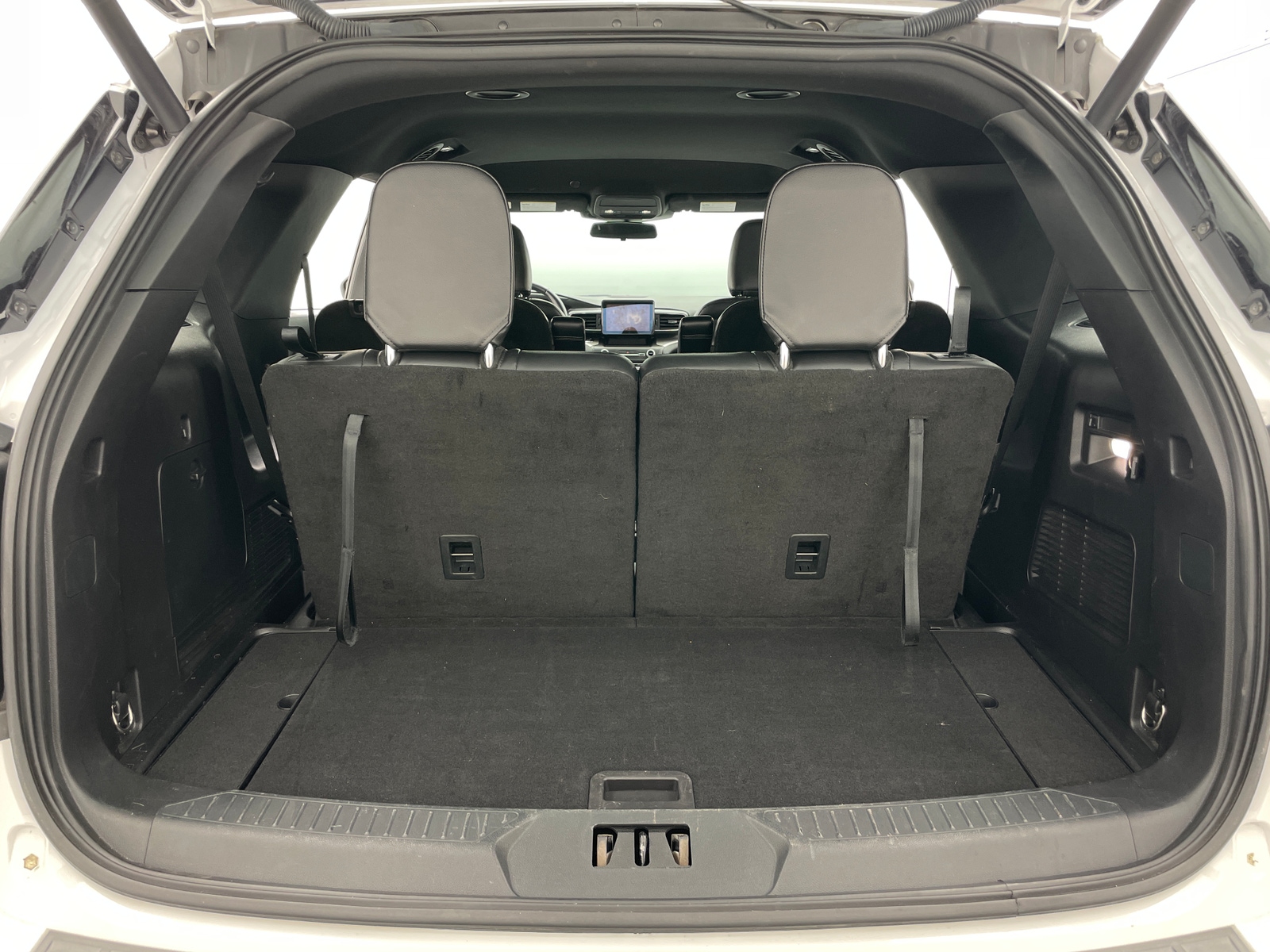 Thumbnail: 2020 Ford Explorer - 6