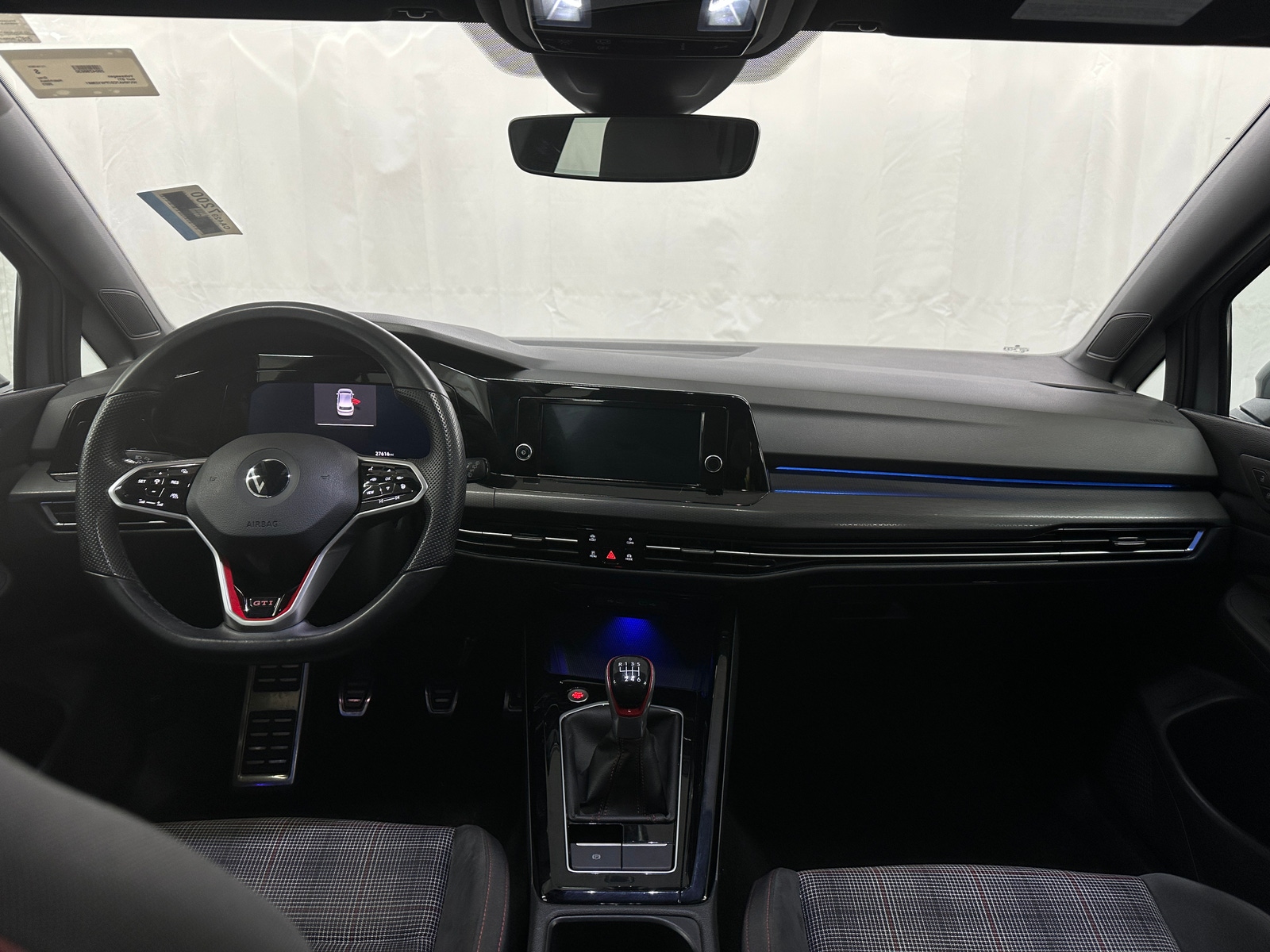 Thumbnail: 2023 Volkswagen Golf - 3