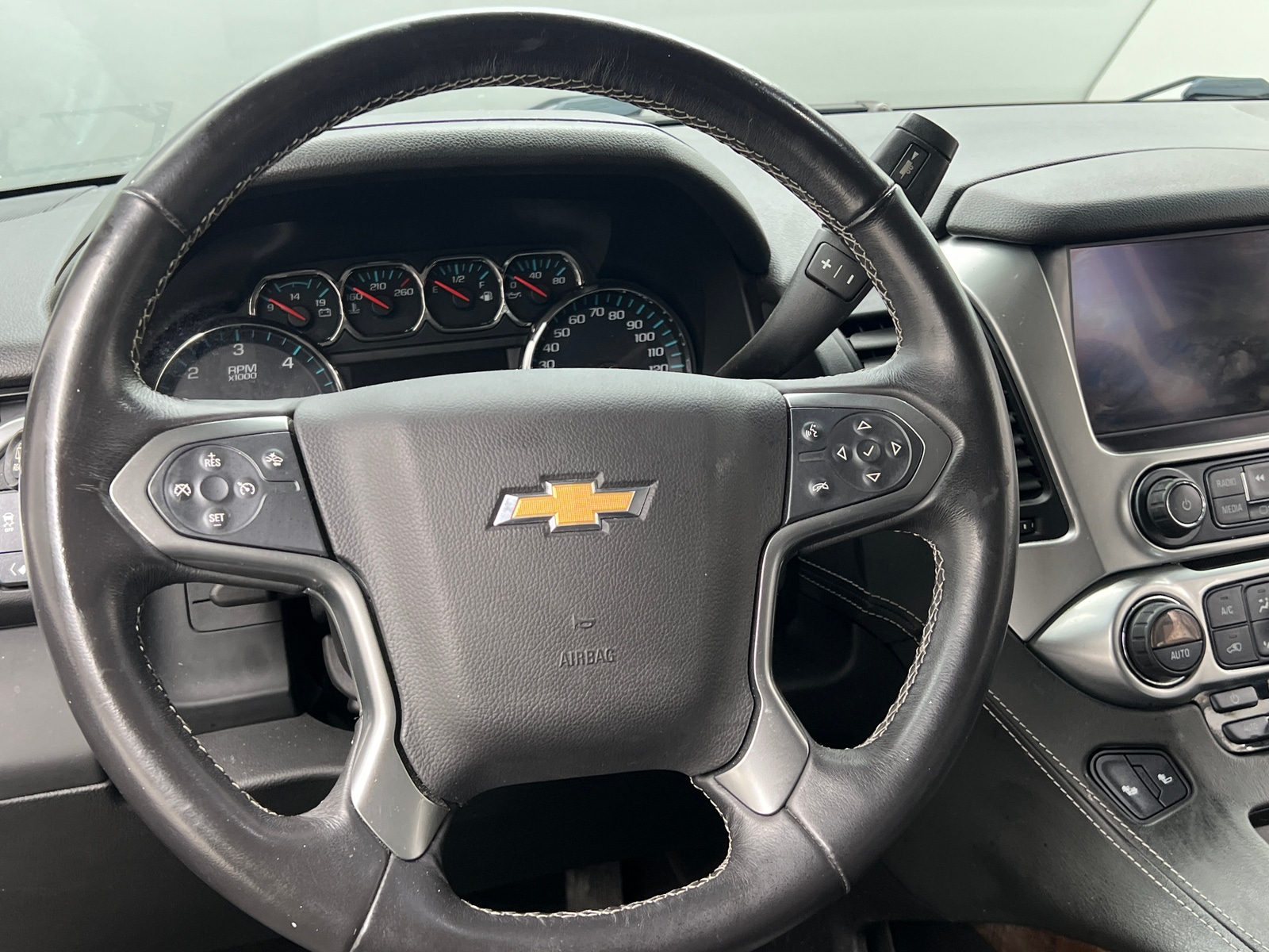 Thumbnail: 2018 Chevrolet Suburban - 4