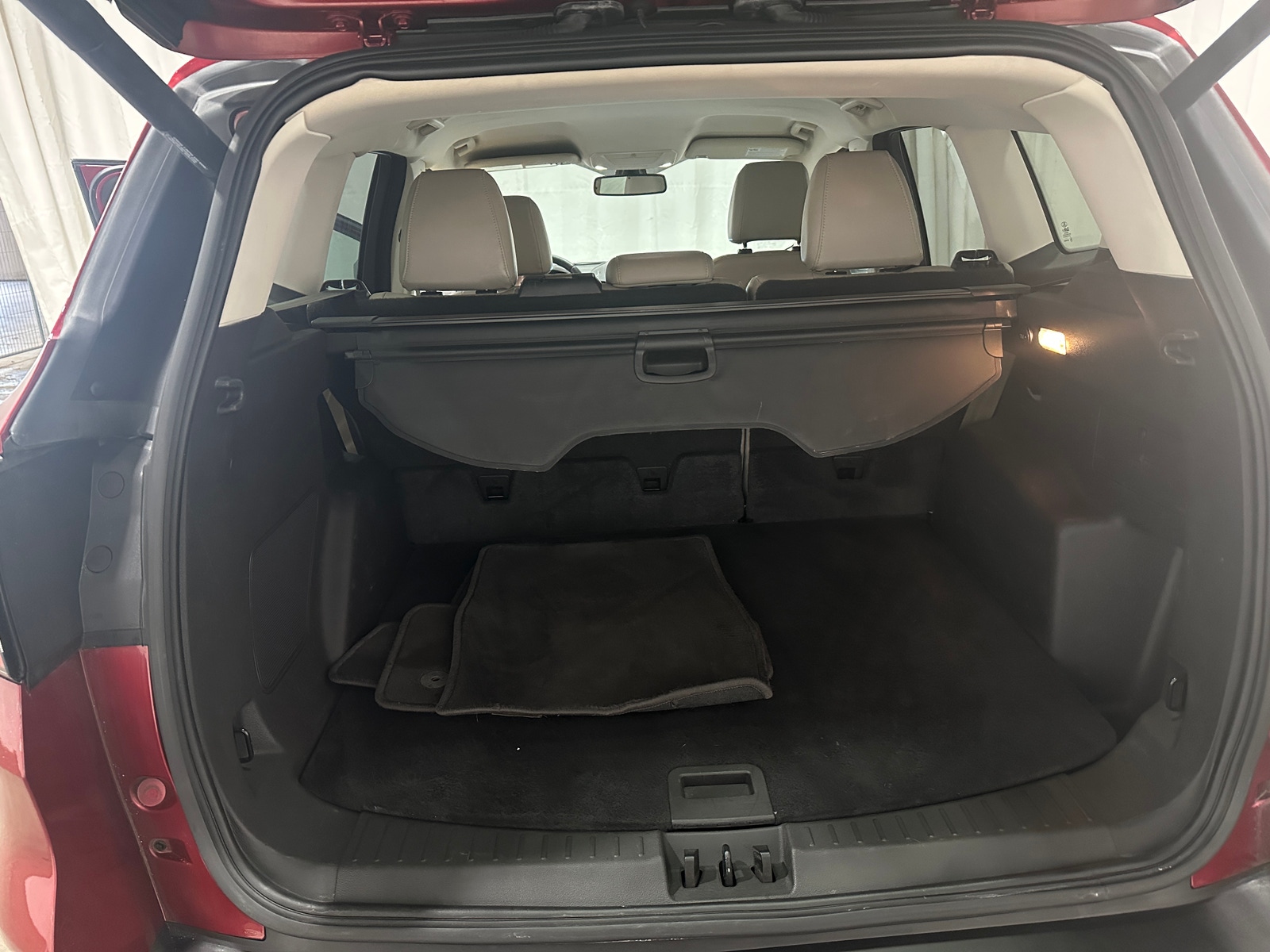 Thumbnail: 2017 Ford Escape - 6