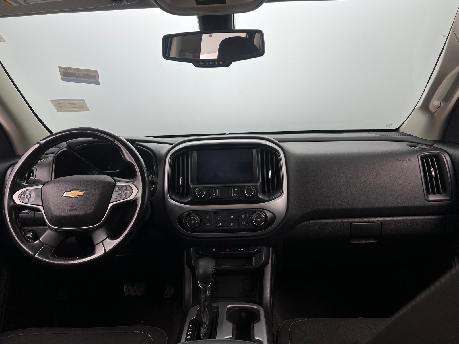 Thumbnail: 2022 Chevrolet Colorado - 3