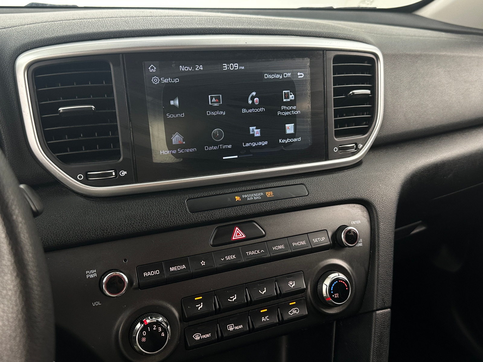 Thumbnail: 2020 Kia Sportage - 4