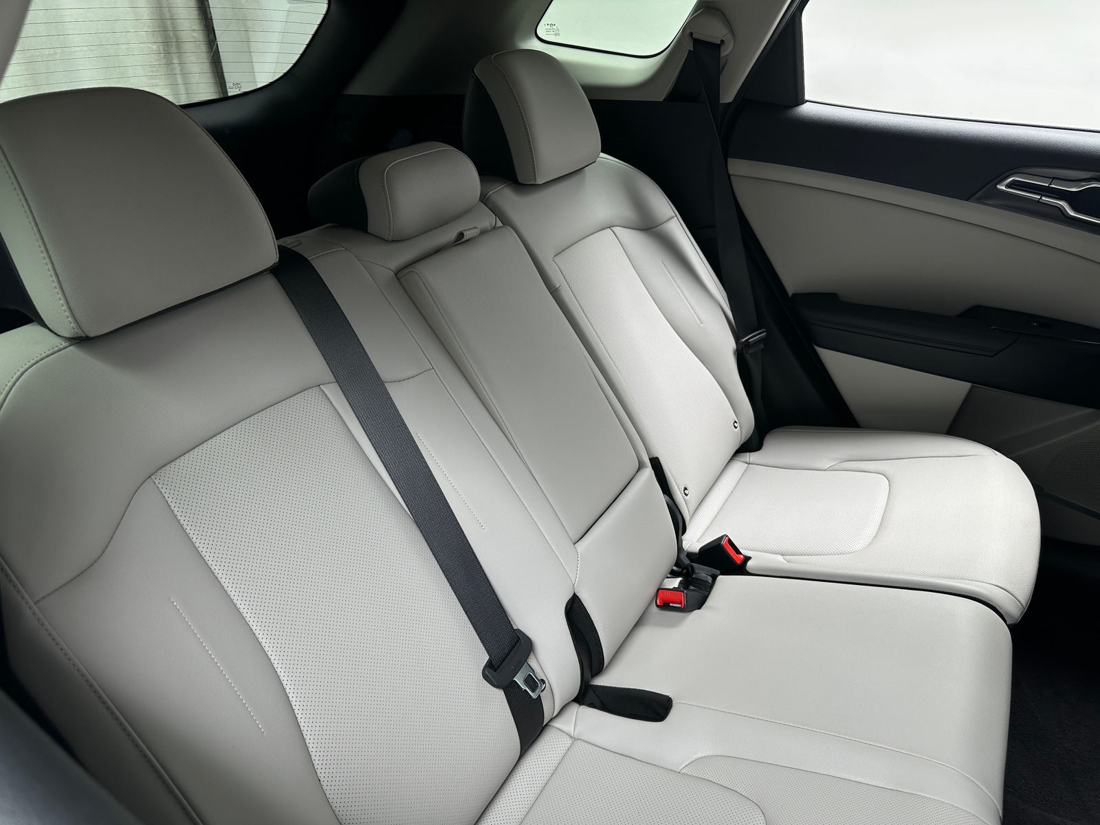 Thumbnail: 2024 Kia Sportage - 6