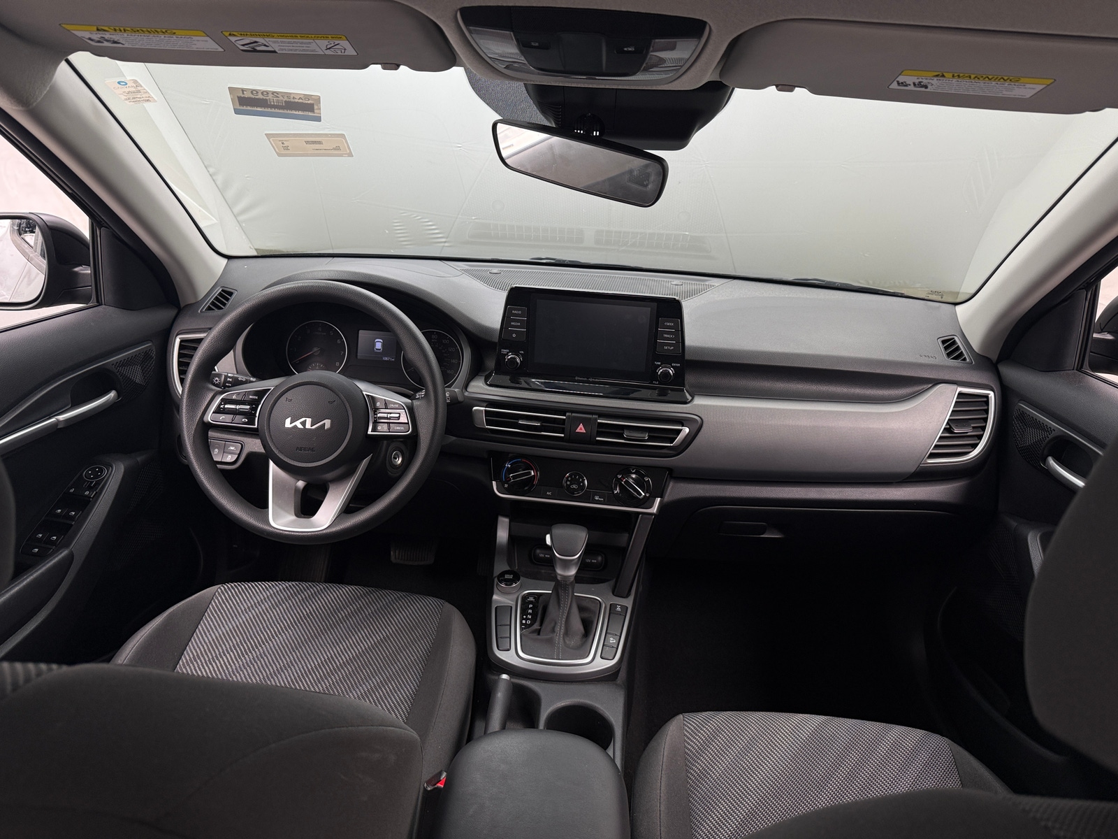 Thumbnail: 2023 Kia Seltos - 3