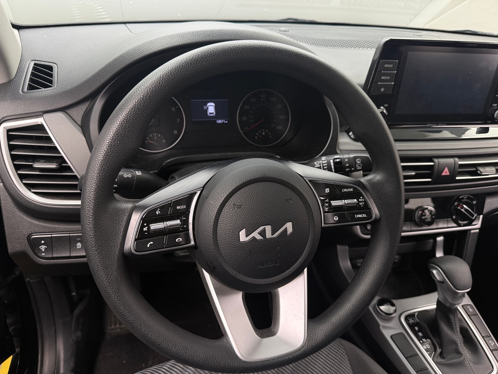 Thumbnail: 2023 Kia Seltos - 5