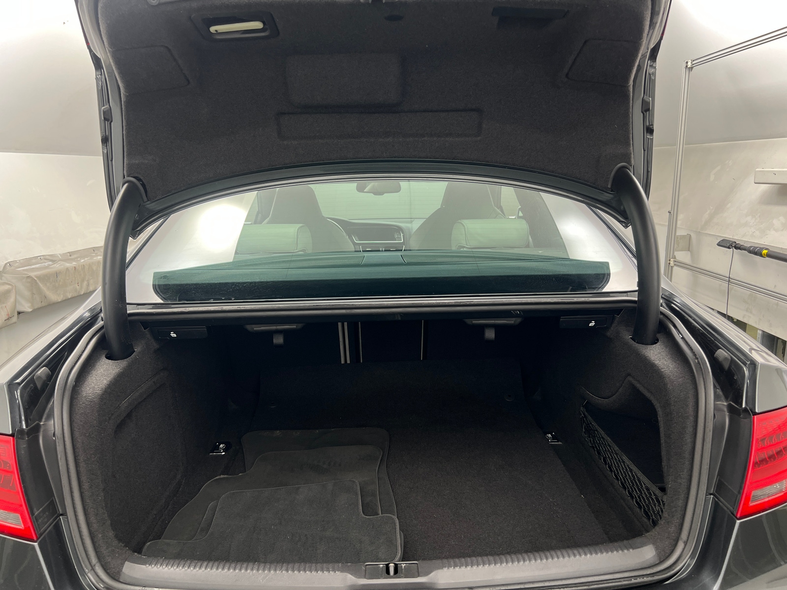 Thumbnail: 2013 Audi RS 5 - 5