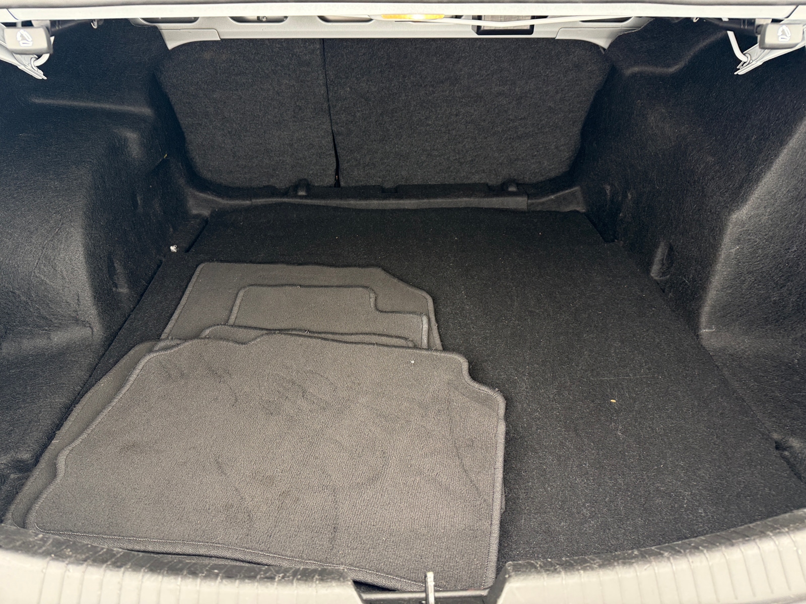 Thumbnail: 2023 Chevrolet Malibu - 7