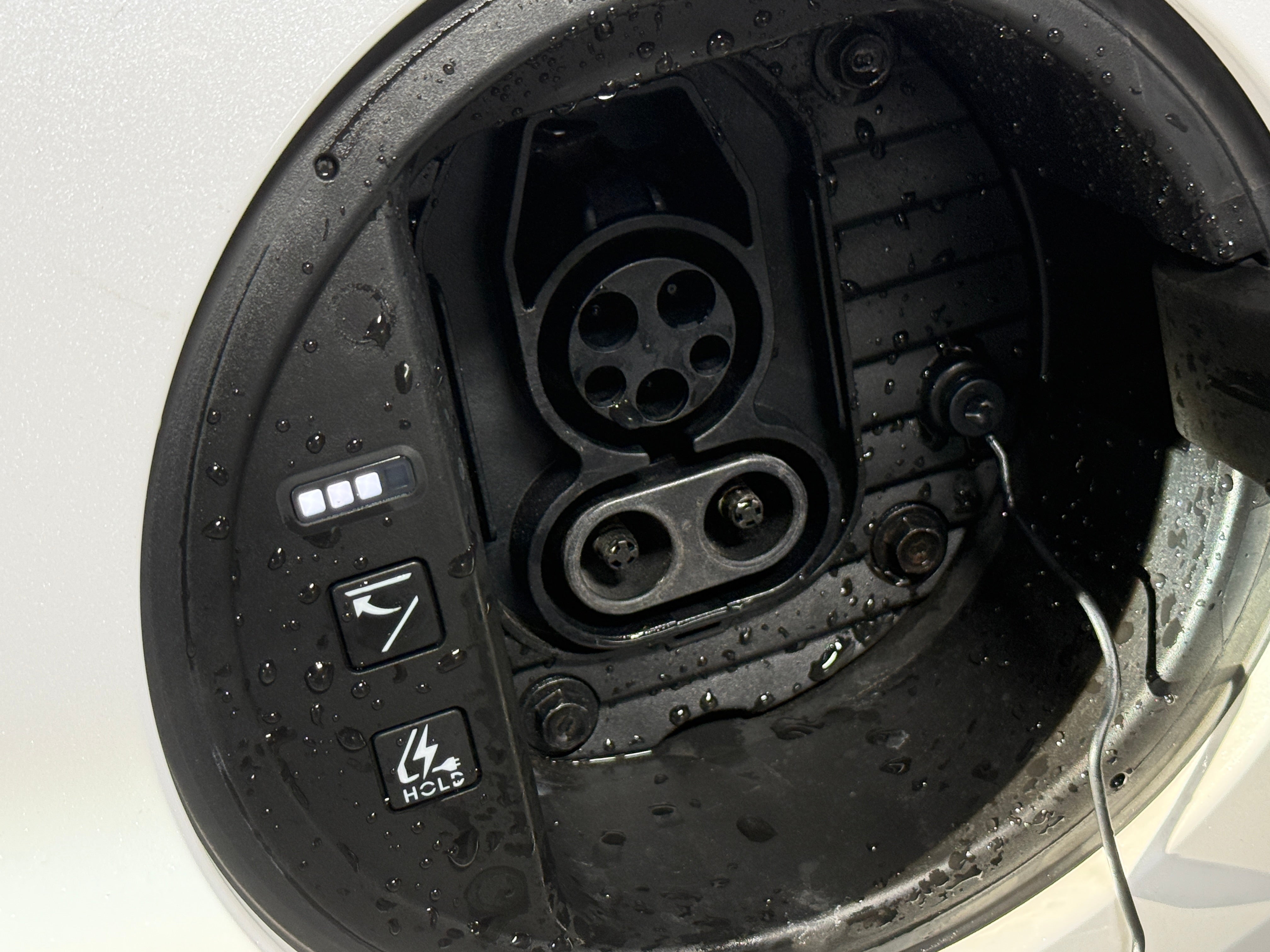 Used 2024 Hyundai IONIQ 6 Limited with VIN KMHM54AC5RA058403 for sale in Oak Creek, WI