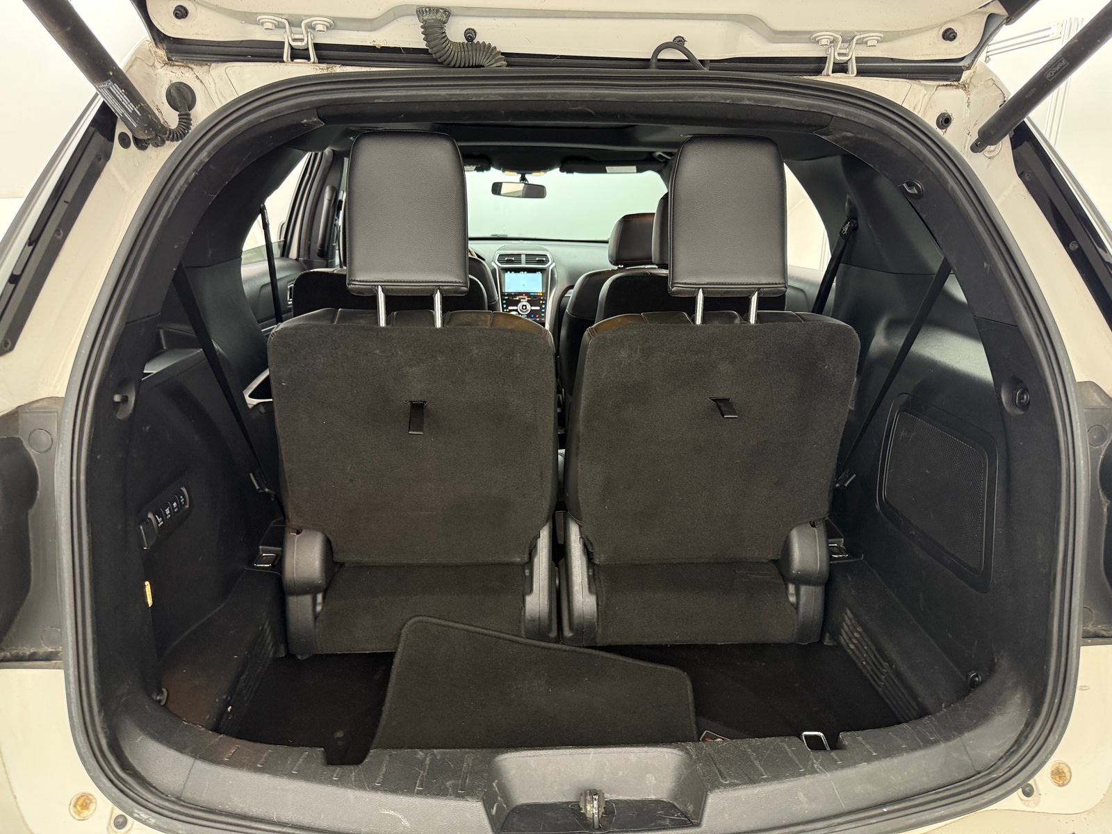 Thumbnail: 2017 Ford Explorer - 6