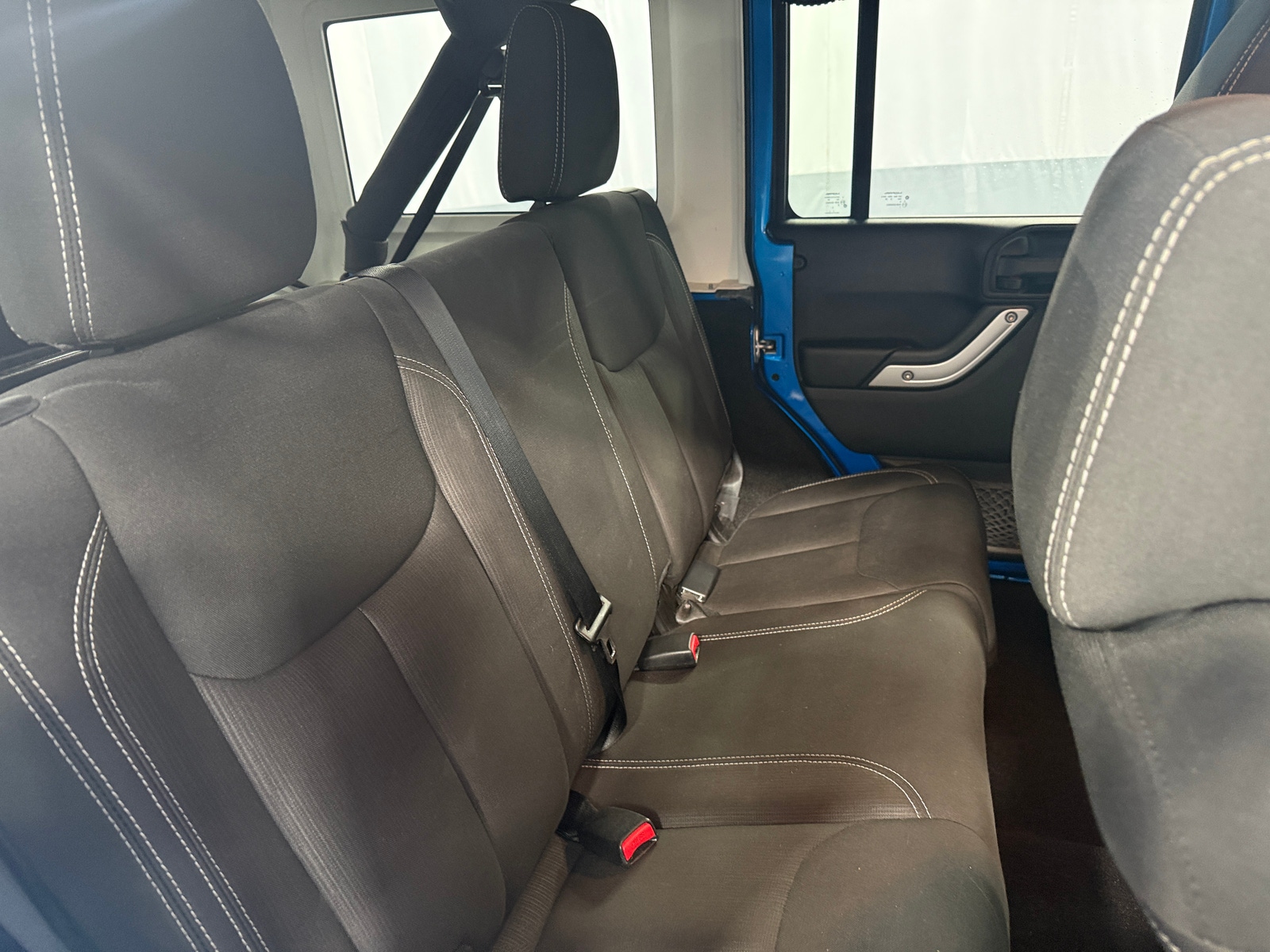 Thumbnail: 2016 Jeep Wrangler - 6